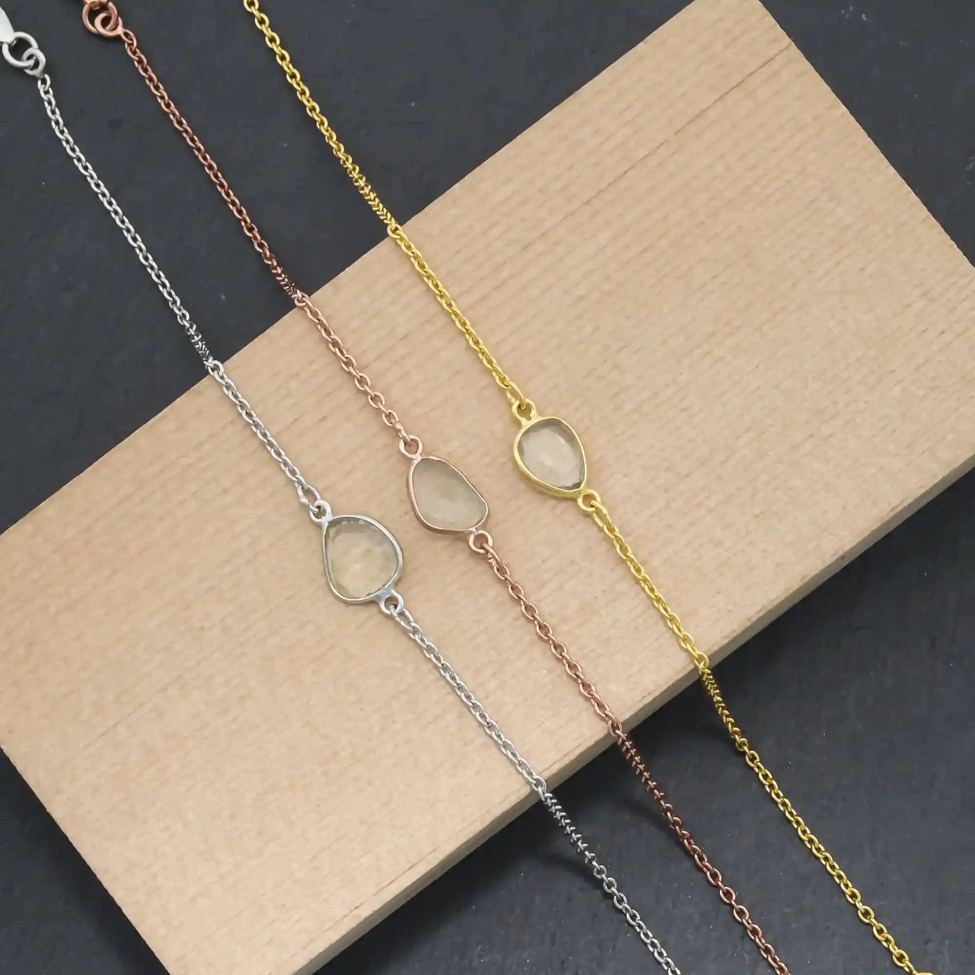 Delicate Green Amethyst Rose-Cut Bracelet in 925 Fine Sterling Silver