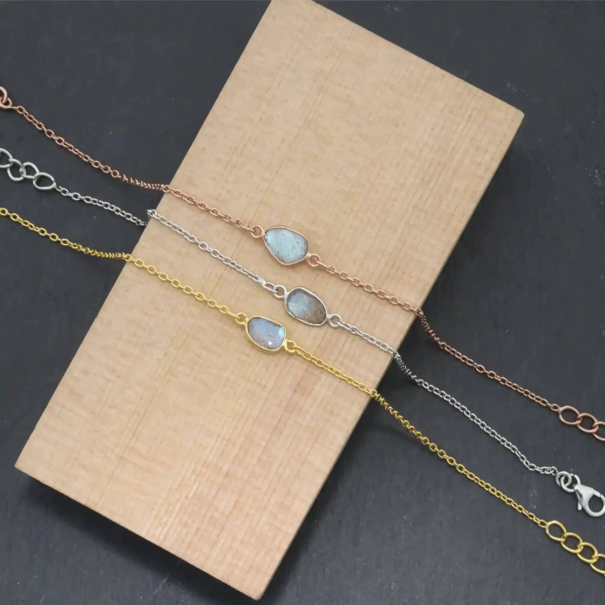 Flash Labradorite Rose-Cut Bracelet in Solid 925 Sterling Silver Gemstone Bracelets