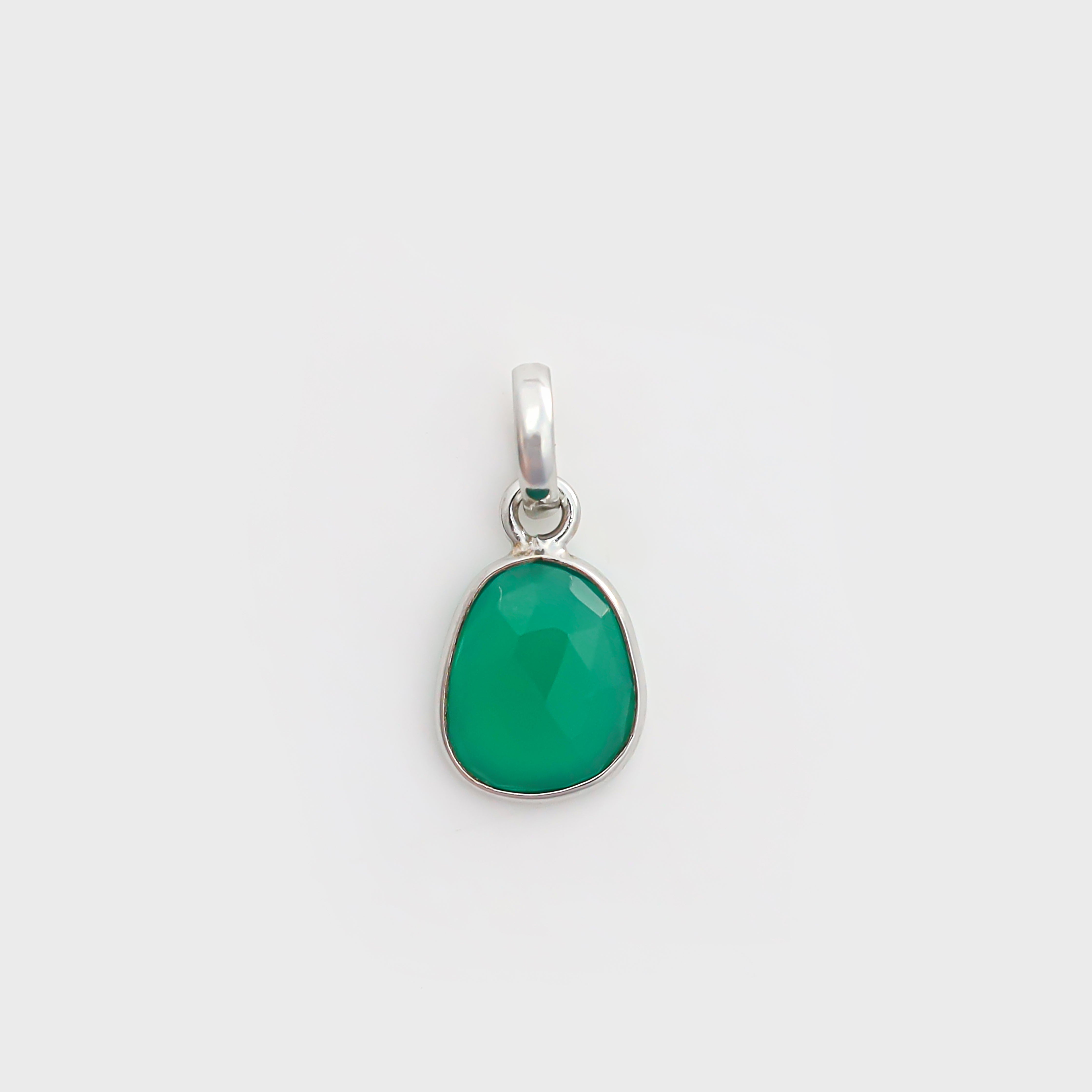 Green Onyx Rose Cut Pendant Medium Natural Green Gemstone Pendant 925 Sterling Silver Handmade Jewelry Gift