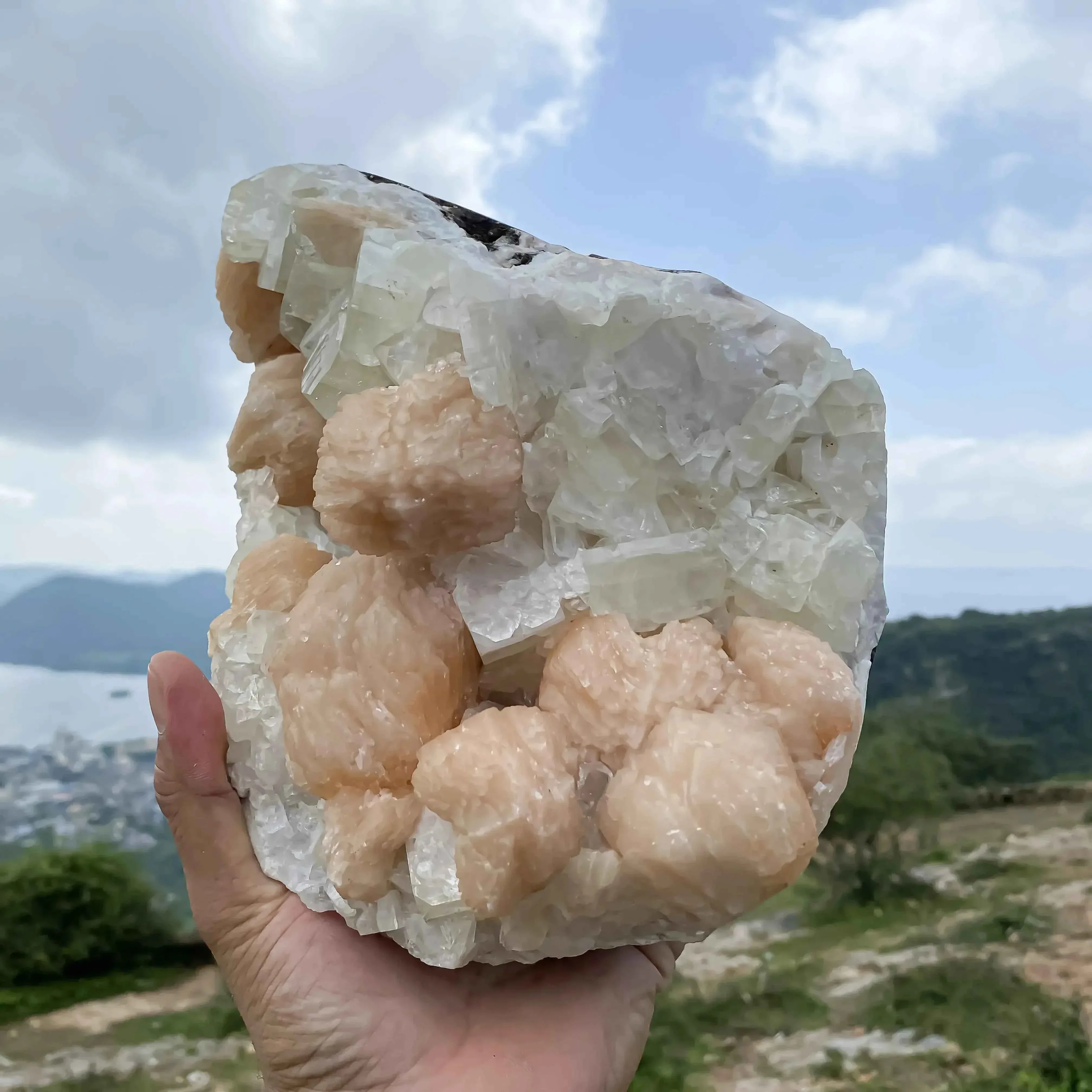 Natural Stillbite Apophyllite Healing Crystal Rough Stone 3980g for Energy and Balance Zeolite