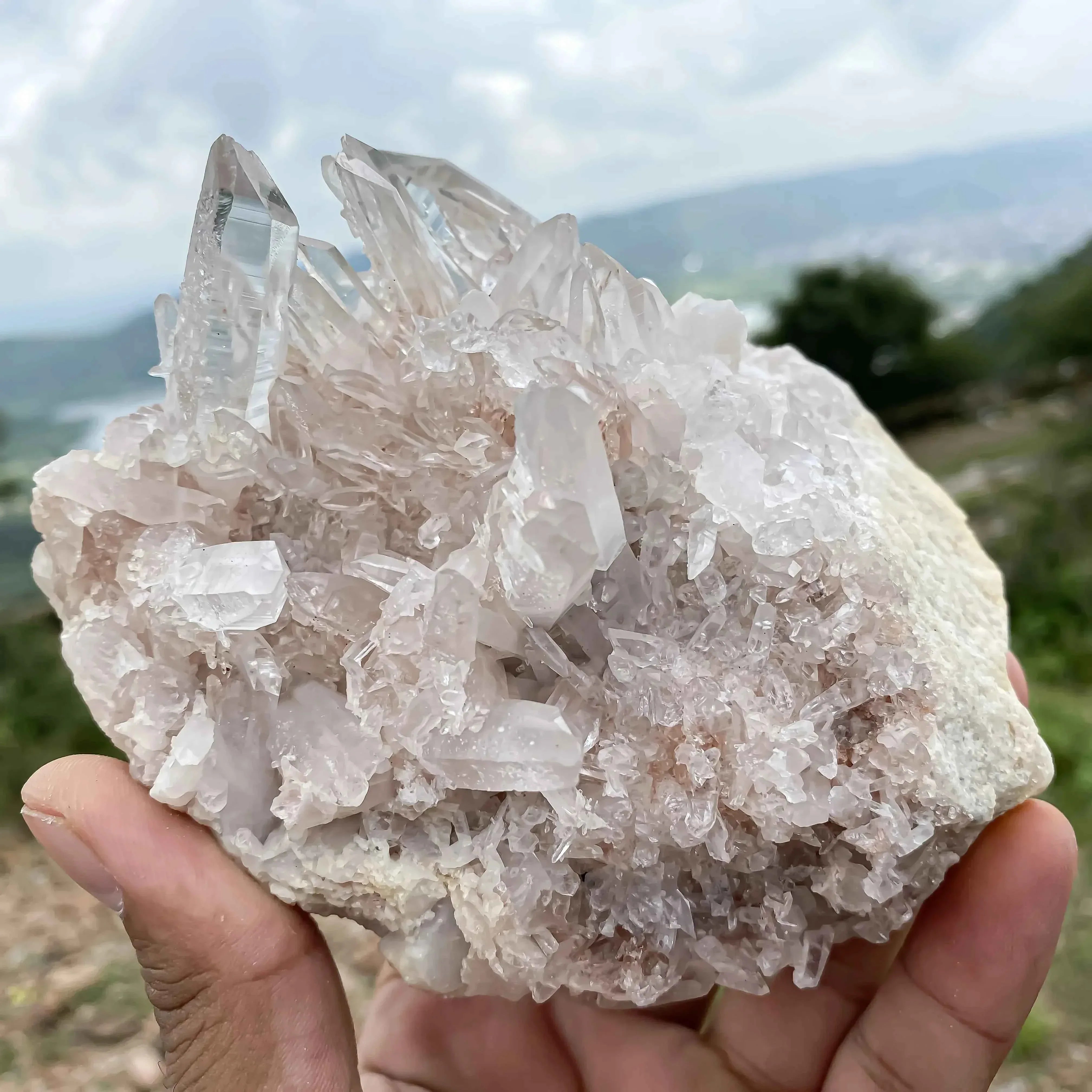 Himalayan Pink Quartz Cluster - 1155g Natural Healing Crystal Stone for Wellness Himalayan Quartz