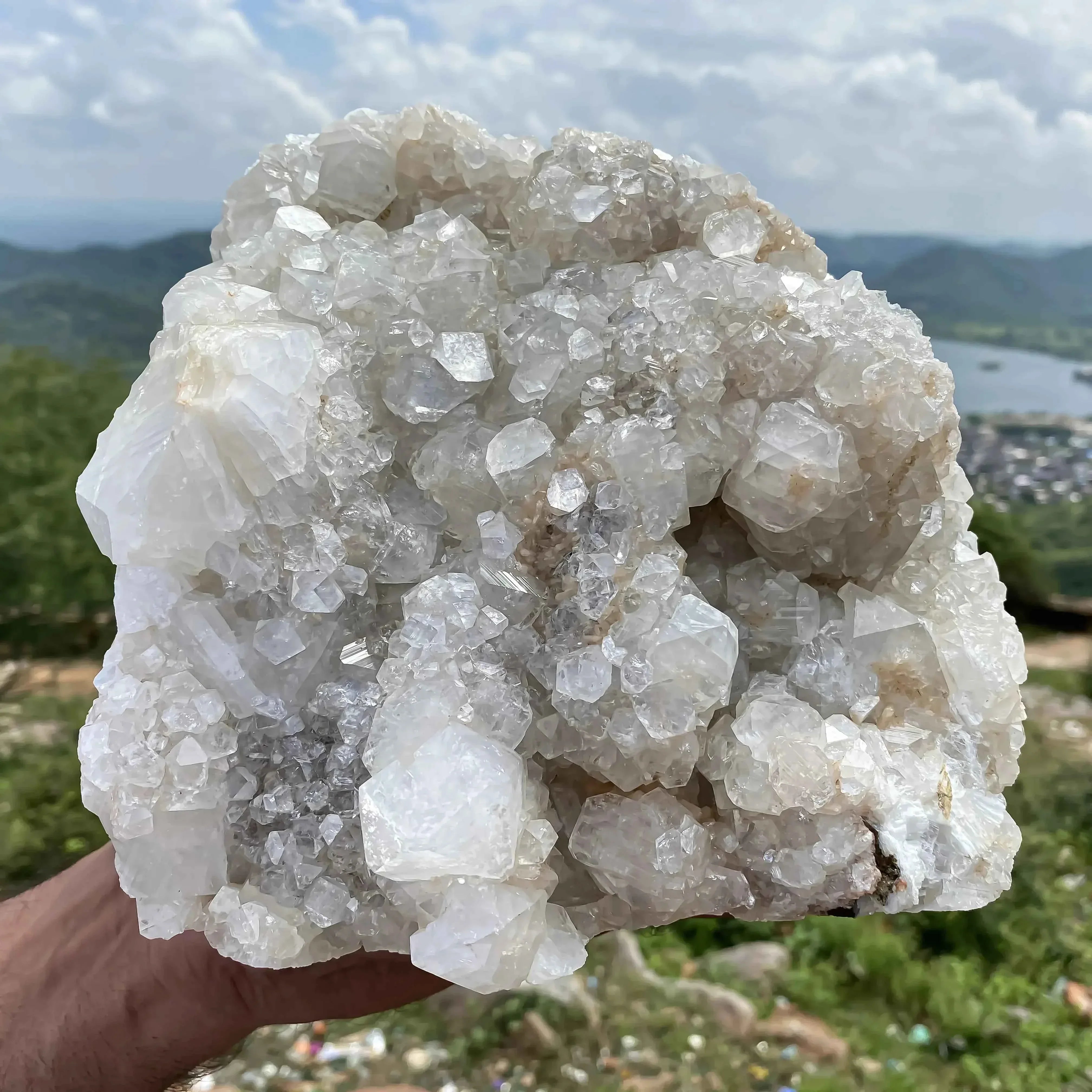 Natural White Apophyllite Crystal 3770gm for Healing and Meditation Zeolite