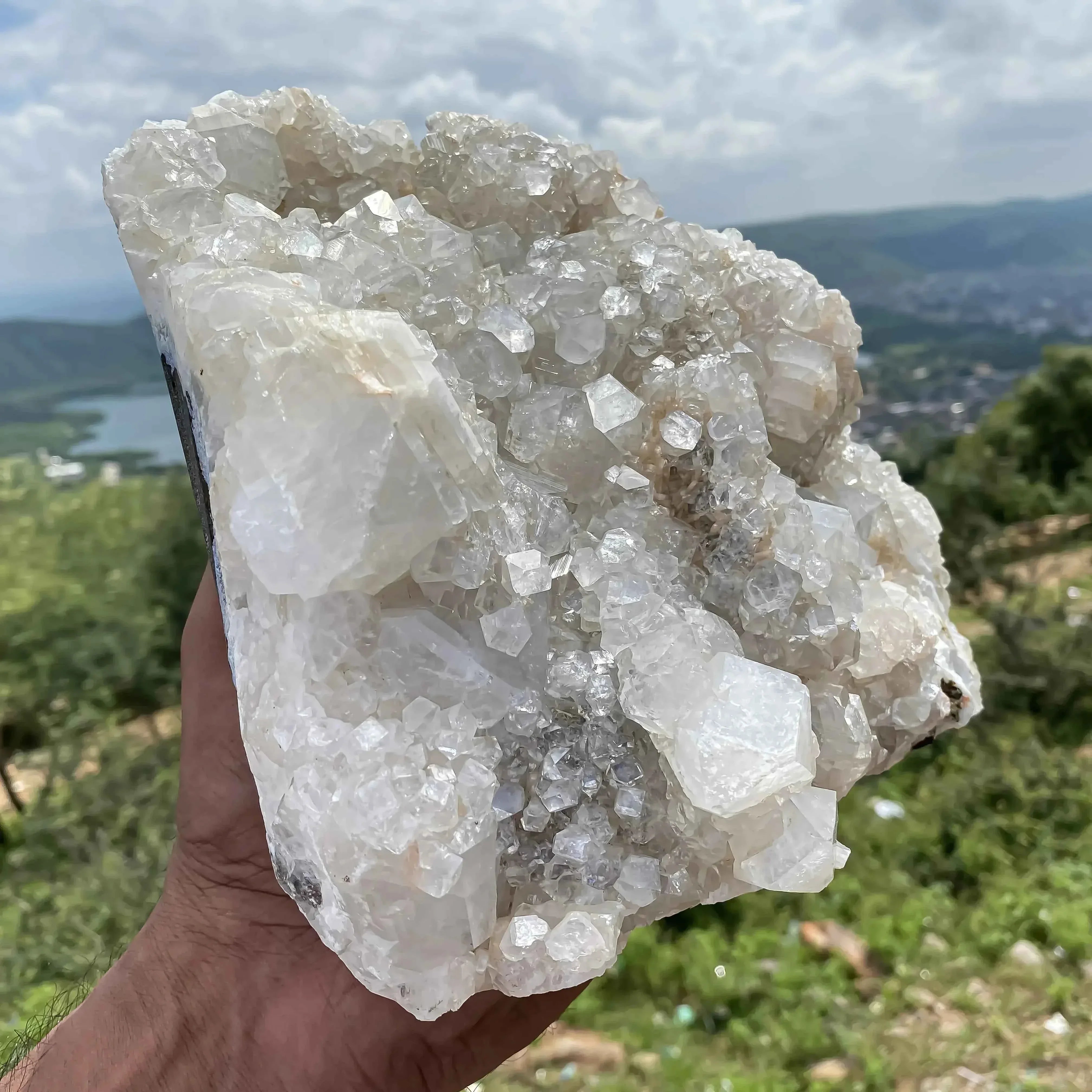 Natural White Apophyllite Crystal 3770gm for Healing and Meditation Zeolite
