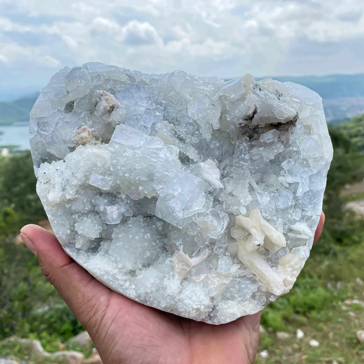 Natural White Apophyllite 2770gm - Healing Crystal for Energy and Clarity Zeolite