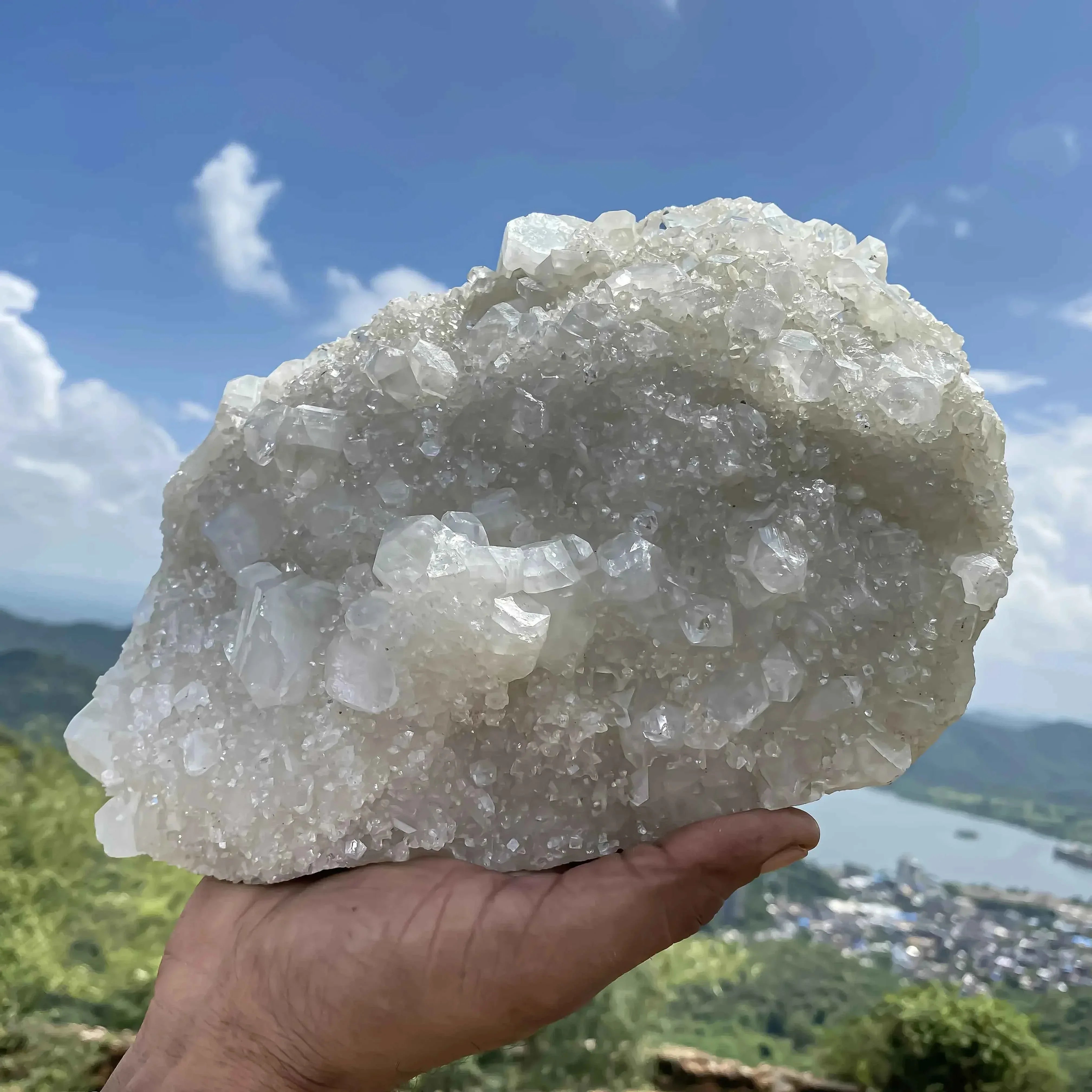 Natural White Apophyllite Crystal 3965g - Healing Gemstone for Energy Alignment Zeolite