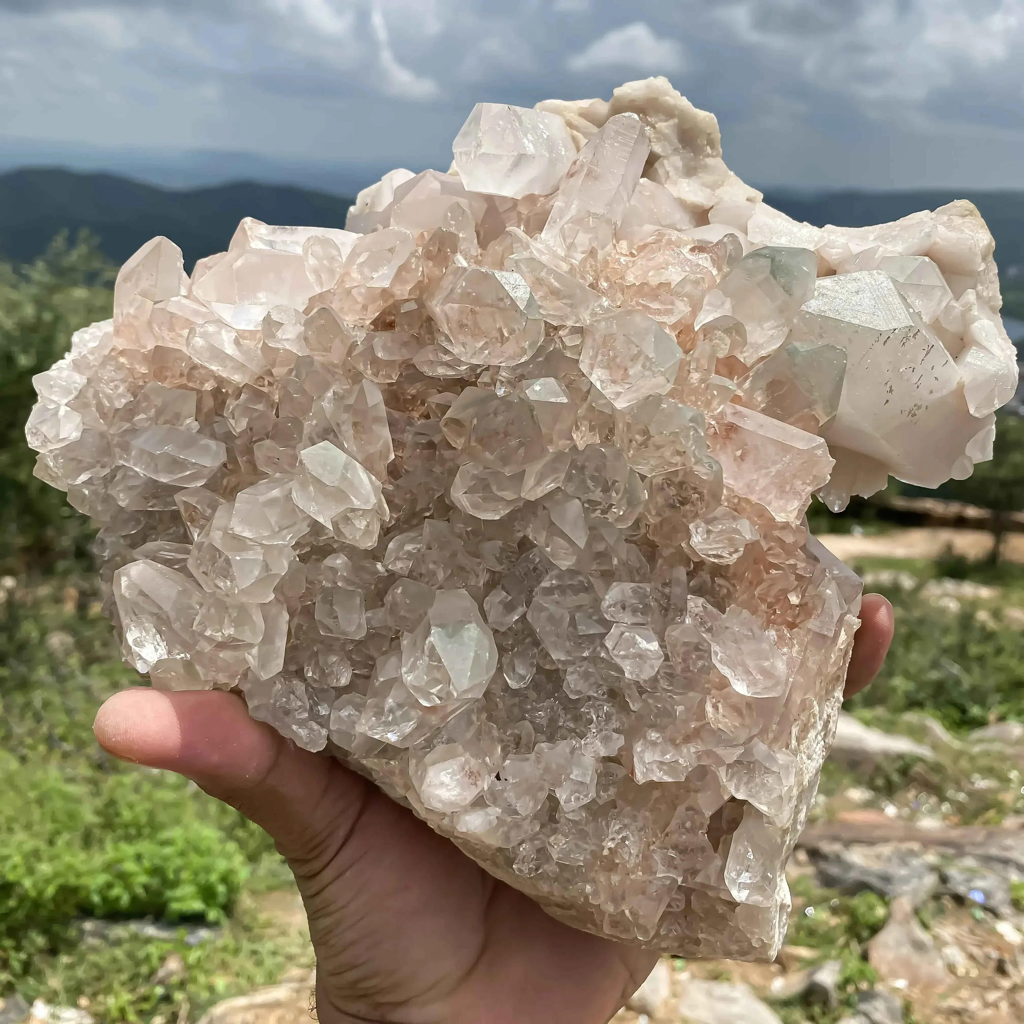 Natural Himalayan Pink Quartz Cluster 2935g Raw Crystal Points for Healing and Decor Himalayan Quartz
