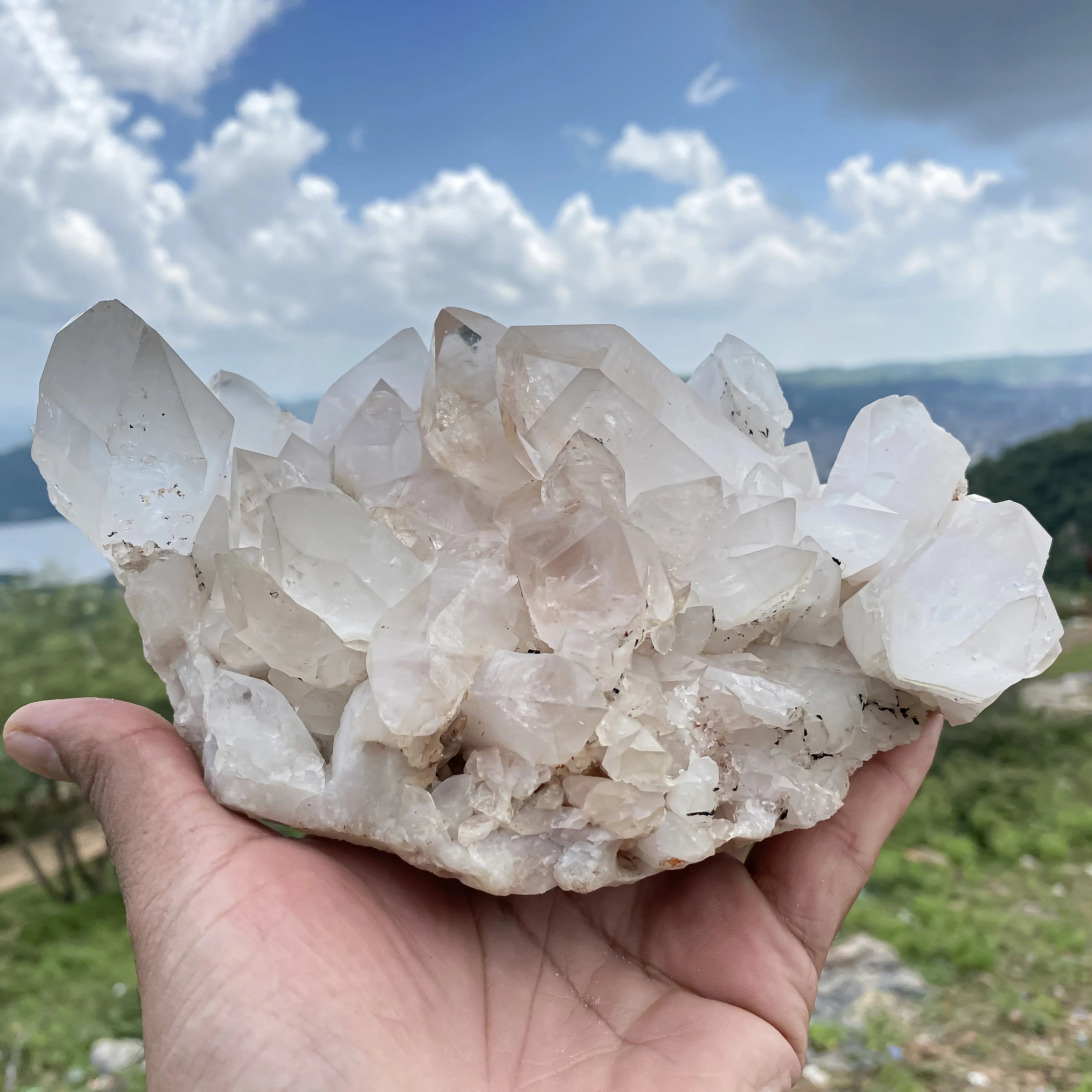 Natural Himalayan White Quartz Cluster 1660 g Raw Healing Crystal