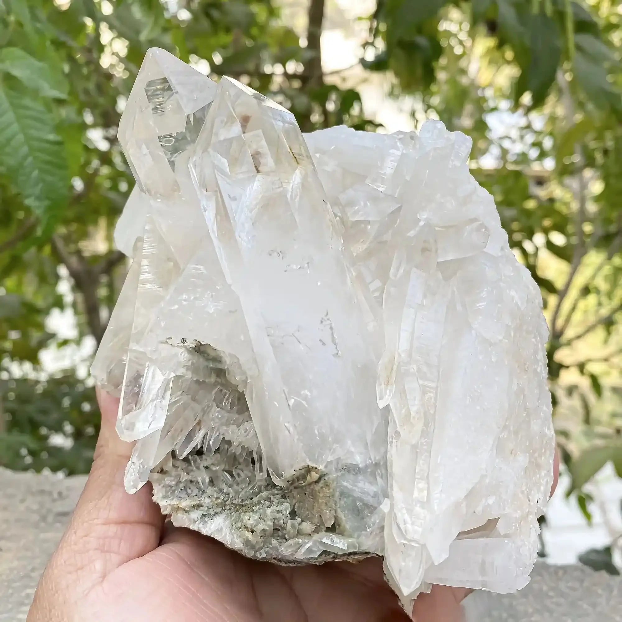 Natural Himalayan White Quartz with Phantom 1270g Himalayan Quartz