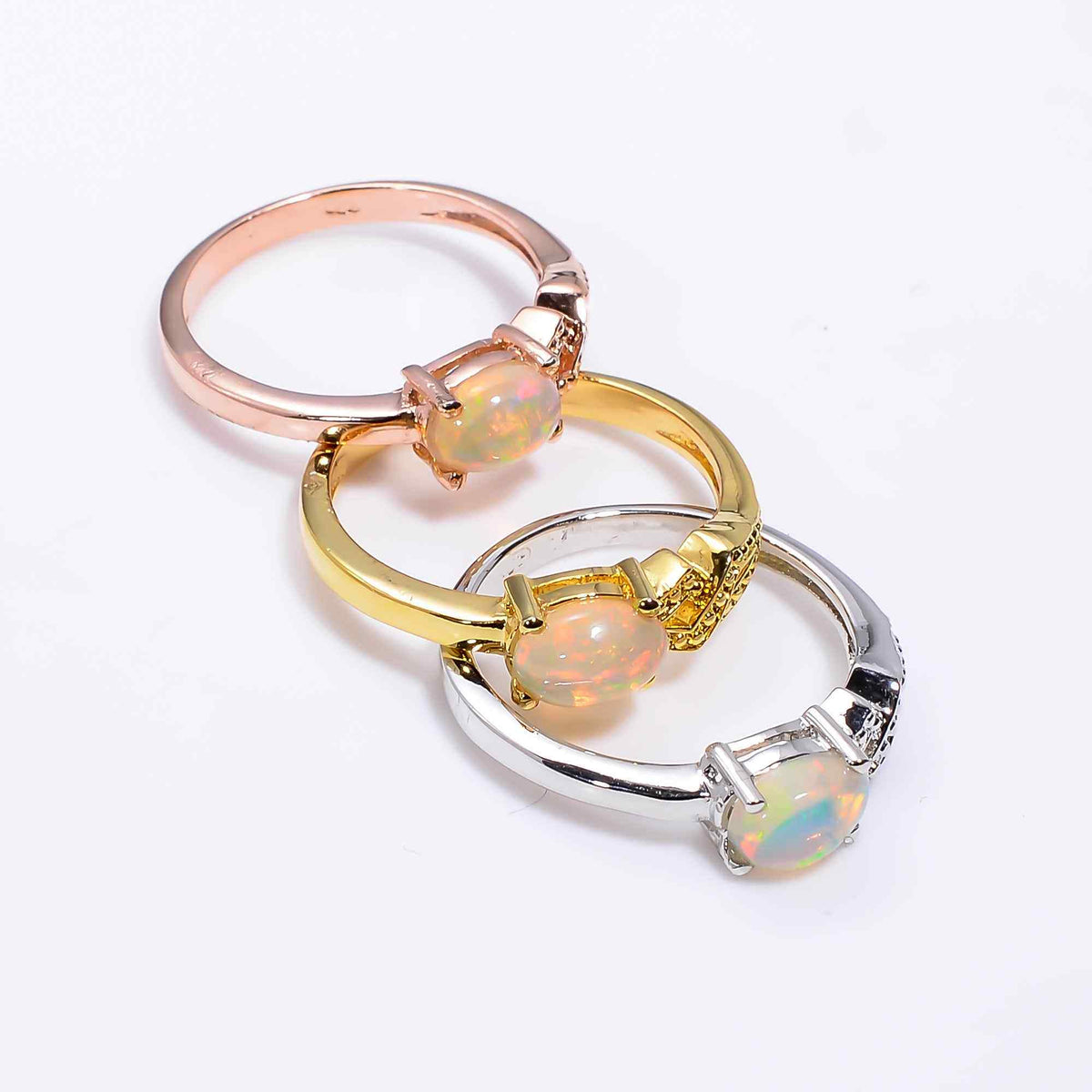 Luxury Oval Ethiopian Opal Ringin 925 Sterling Silver, 7x5mm Fire Opal Jewelry for Women