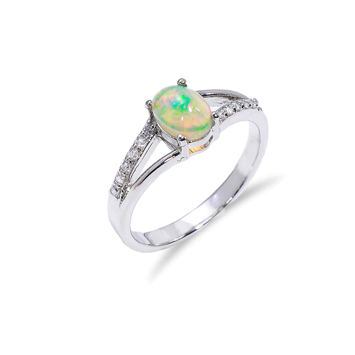 Vintage Ethiopian Opal Ringwith 7x5mm oval fire opal set in 925 sterling silver, designed for women.