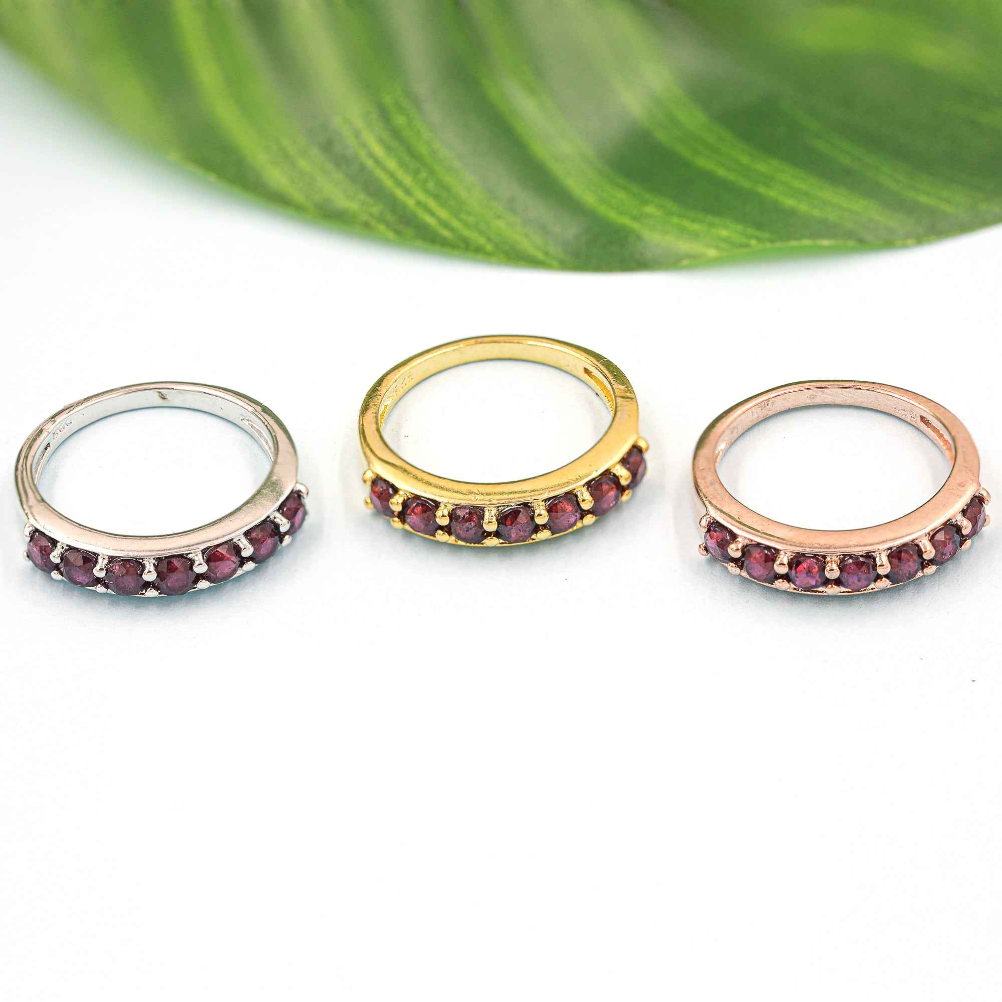 Rhodolite Garnet Round-Cut 3mm 925 Sterling Silver Challa Ring