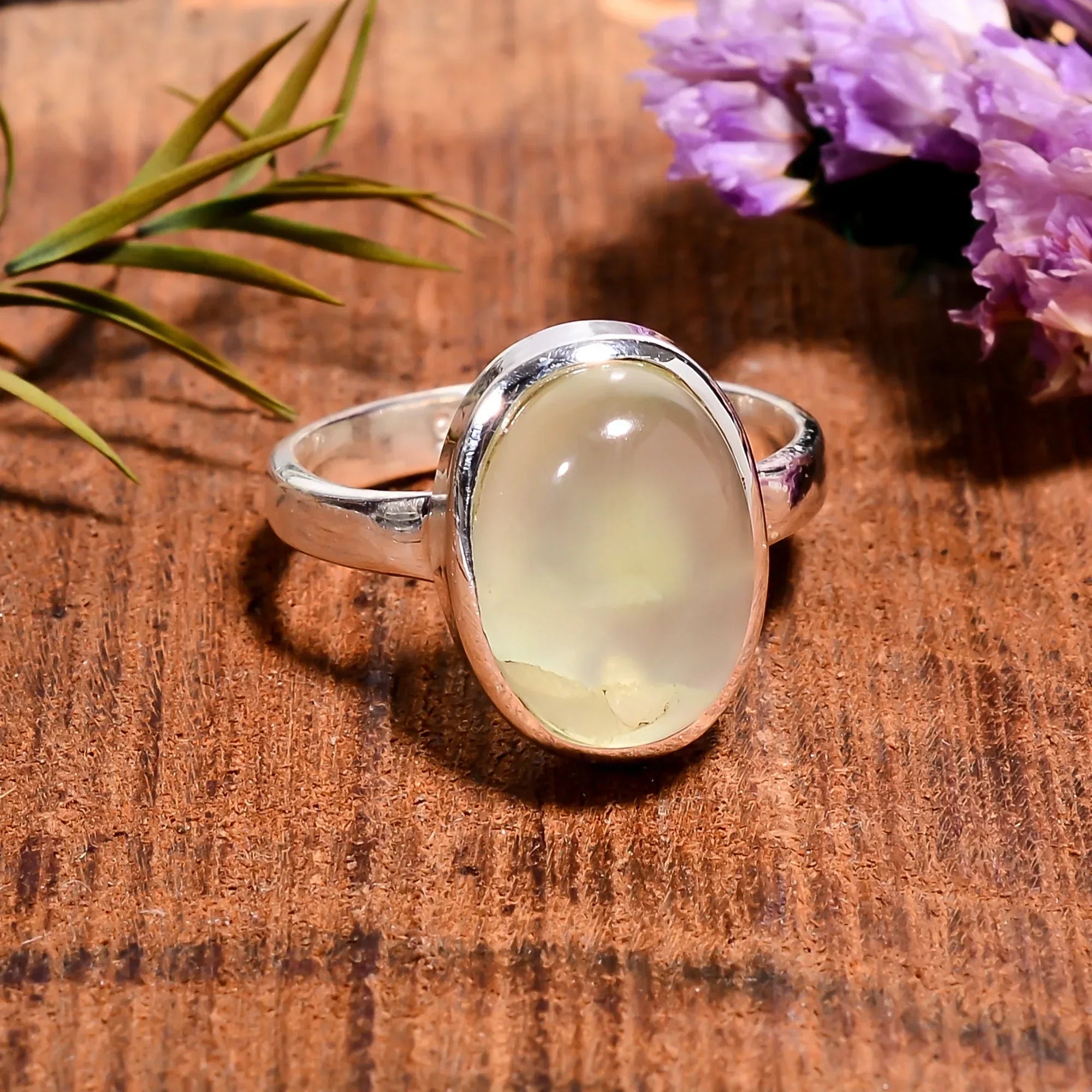 Prehnite Stone Ring: Oval Cabochon, 925 Sterling Silver