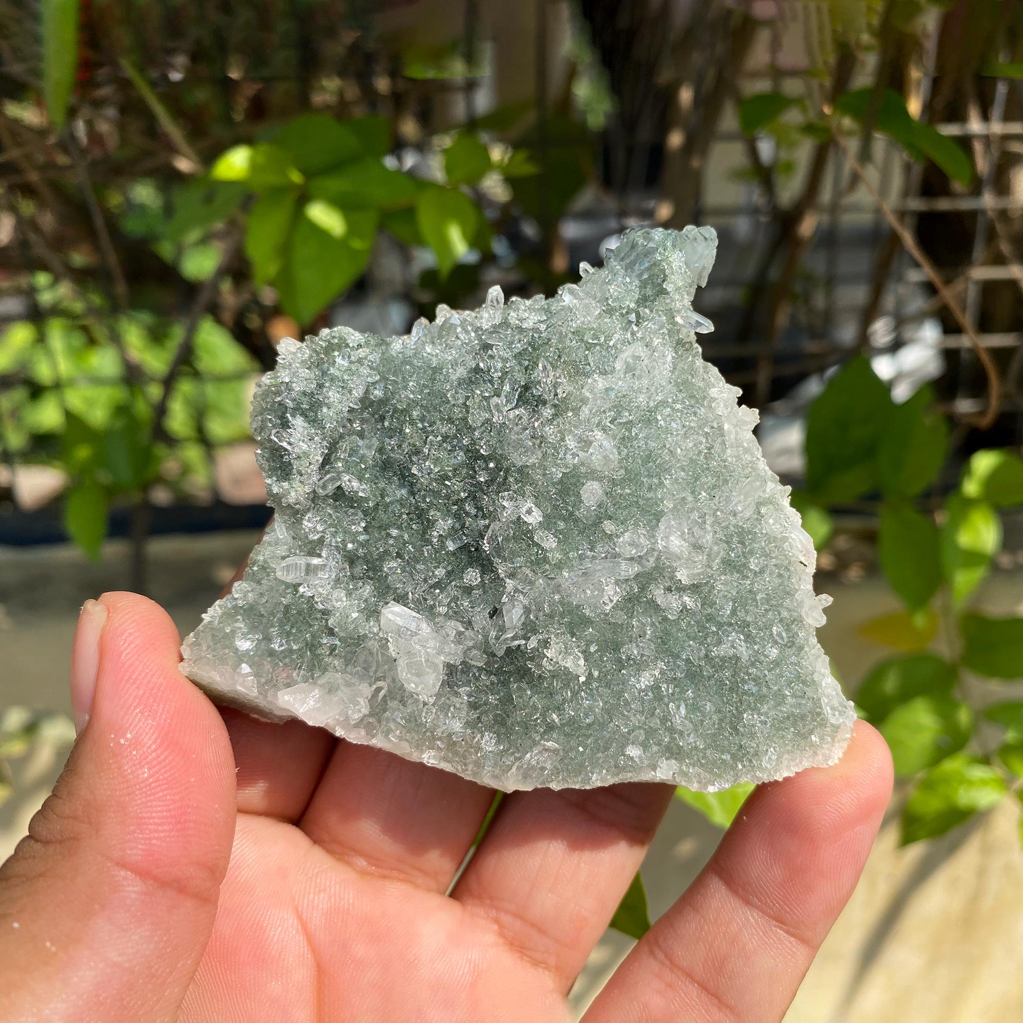 Green Chlorite Quartz Crystal Cluster: Healing Stone for Meditation 115gm