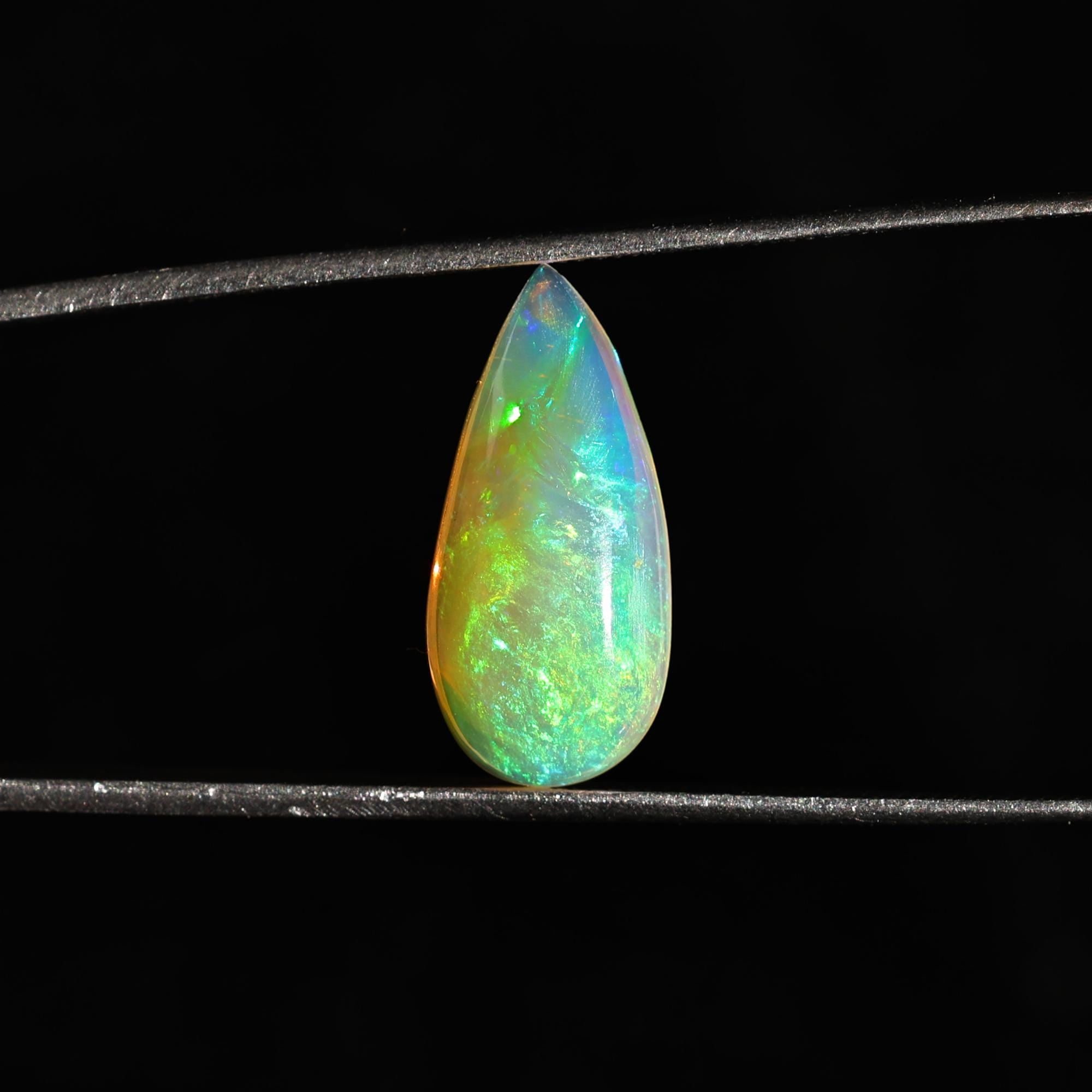3.30 Carat Genuine White Ethiopian Opal Cabochon Rainbow Opal for Jewelry Making