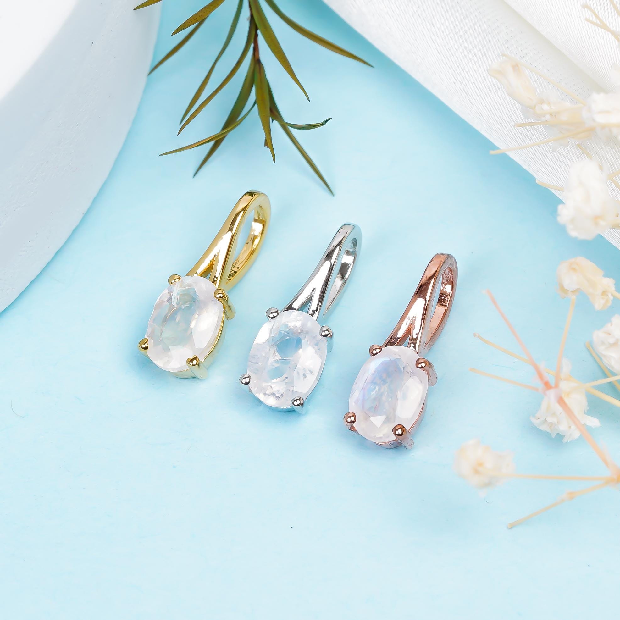 Rainbow Moonstone Pendant: 925 Sterling Silver Oval Gemstone