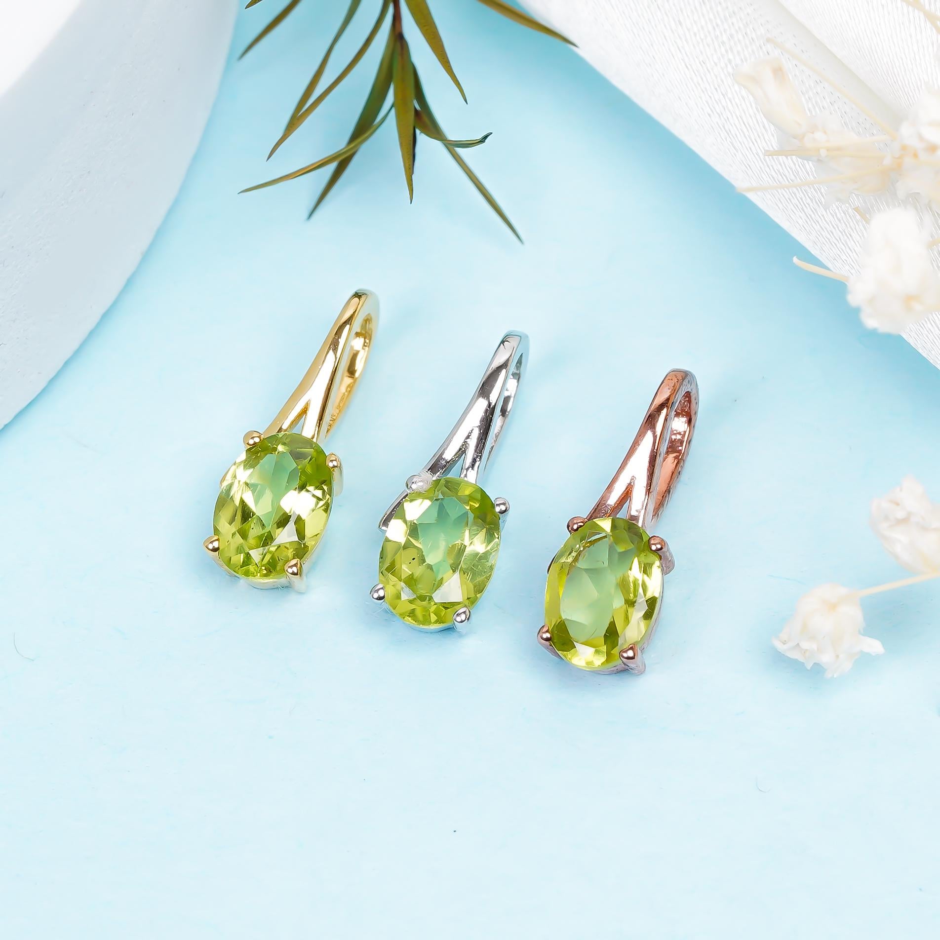 Peridot Pendant: 925 Sterling Silver & Rose Gold, Oval Gemstone