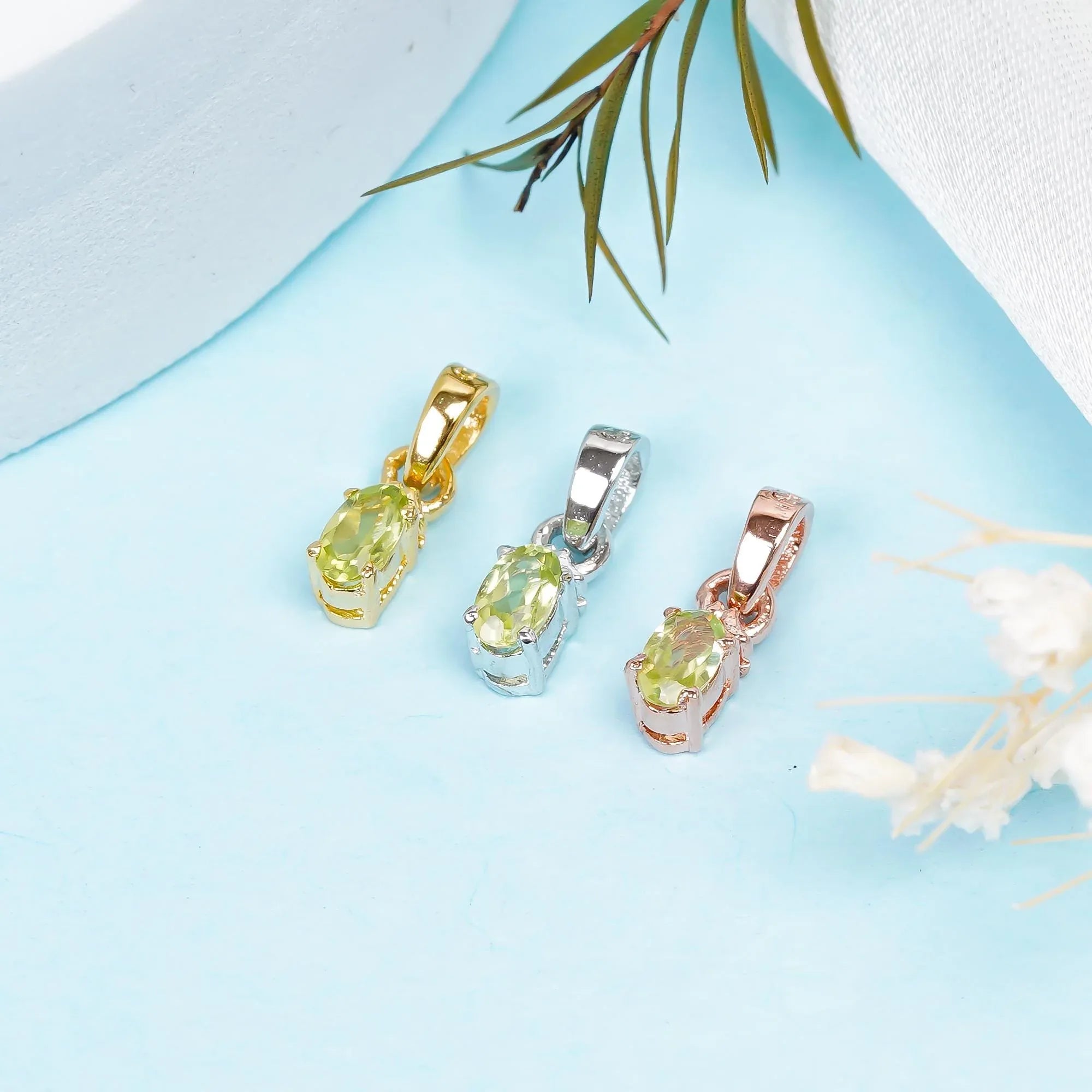 Handmade Green Peridot Pendant: 925 Silver Oval Gemstone Jewelry - Himalya Quartz