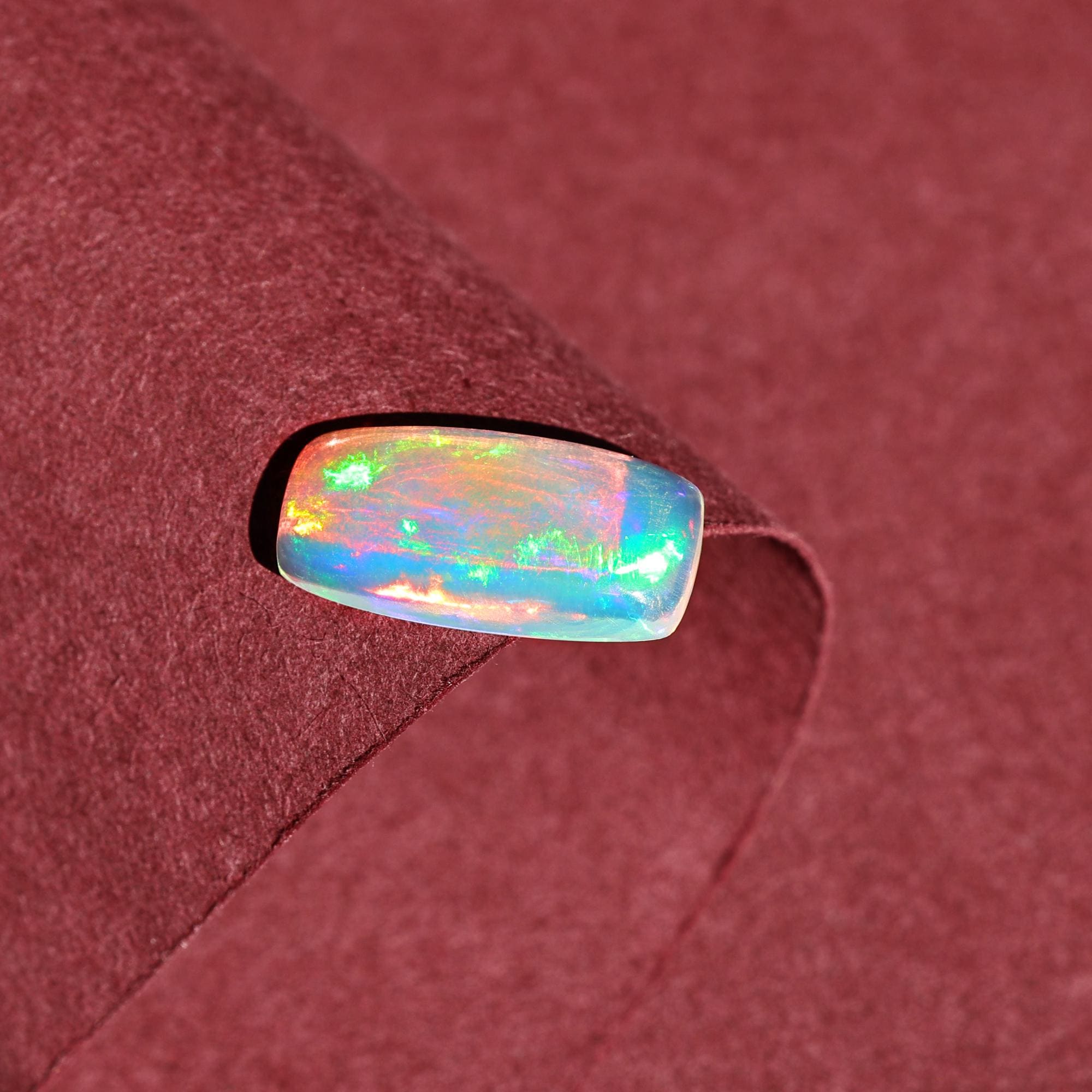 Loose Ethiopian Fire Opal Cabochon: 2.68 Carat White Gemstone for Jewelry