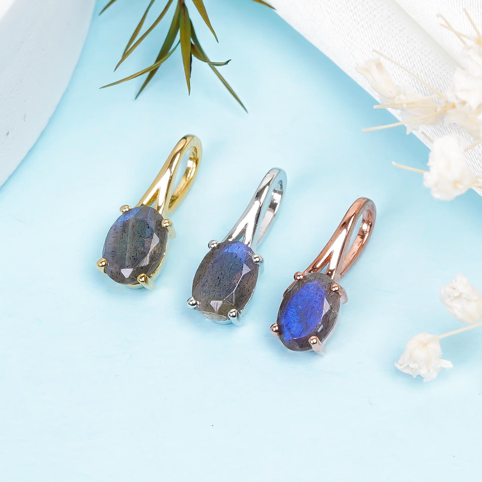 Labradorite Gemstone Pendant: 925 Sterling Silver Oval Jewelry