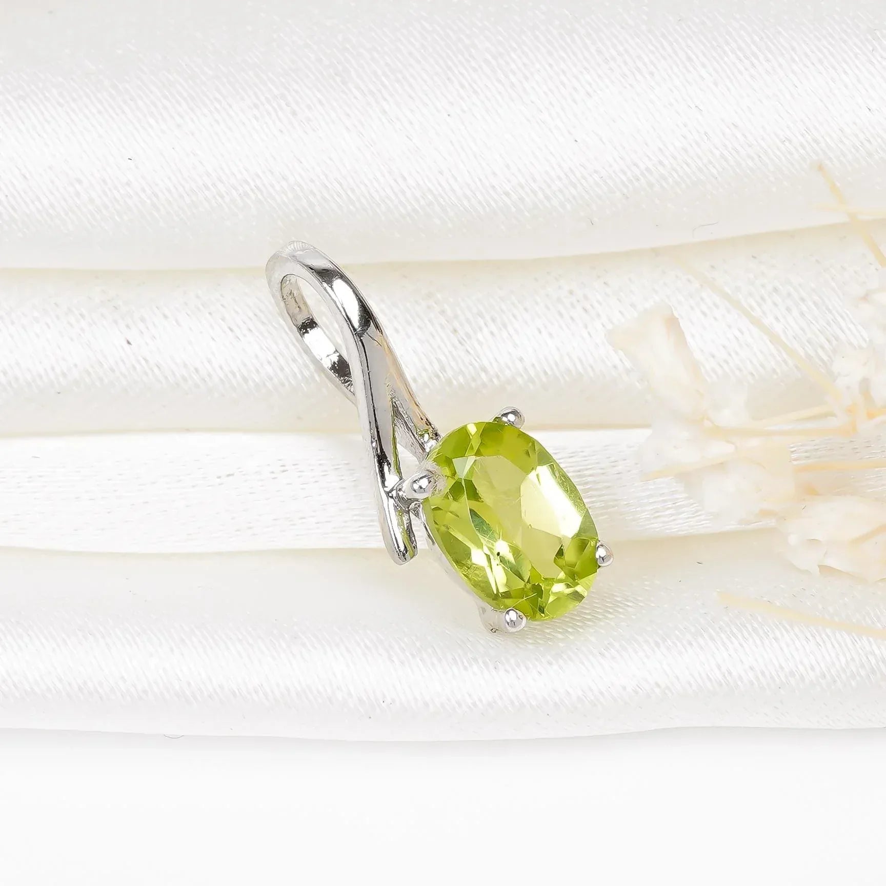 Peridot Pendant: 925 Sterling Silver & Rose Gold, Oval Gemstone Jewelry