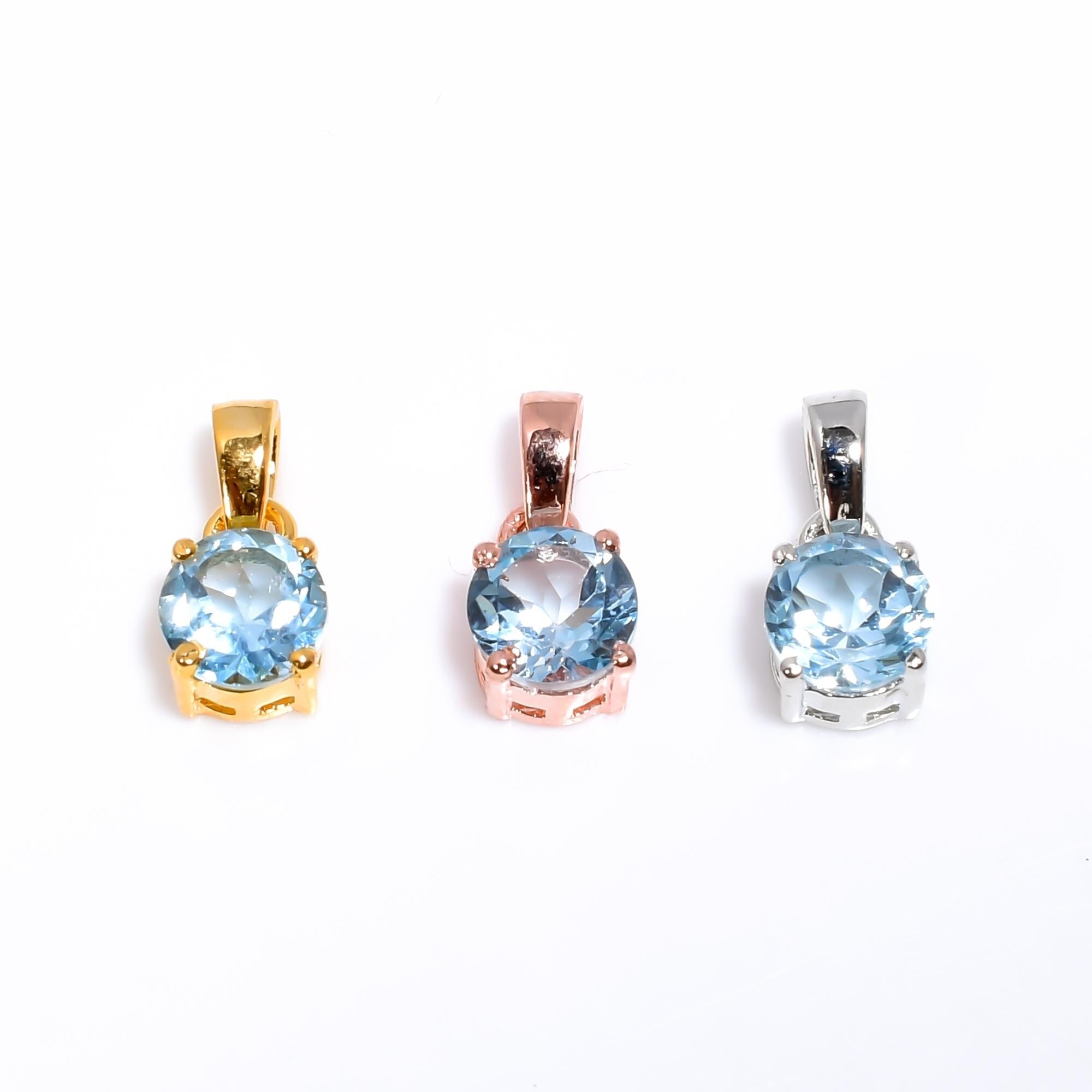 Sky Blue Topaz Pendant: 925 Silver Round Vintage Style