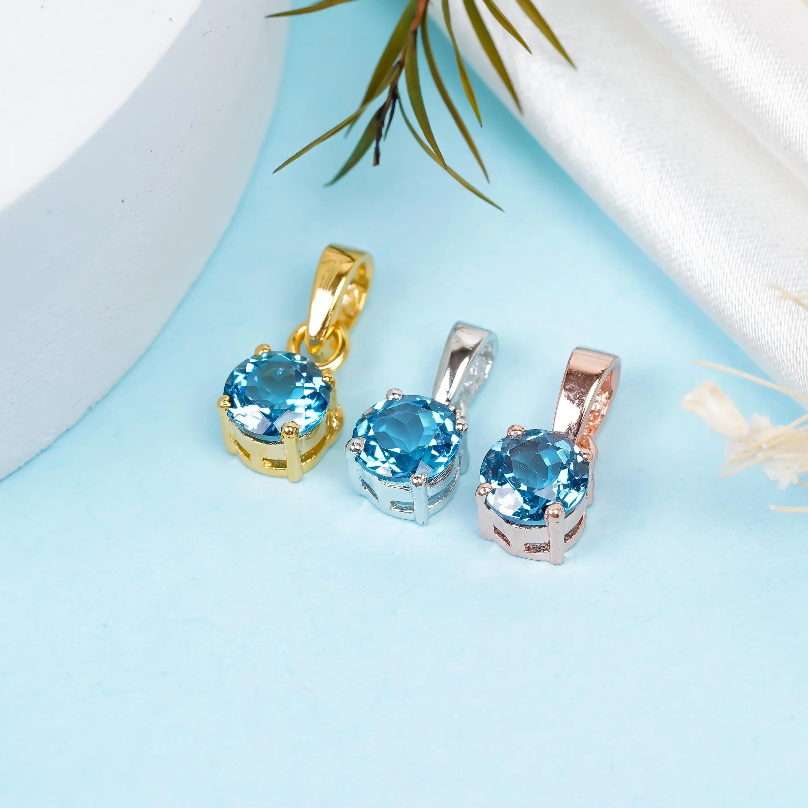 London Blue Topaz Pendant: 925 Sterling Silver, 6mm Round Cut - Himalya Quartz