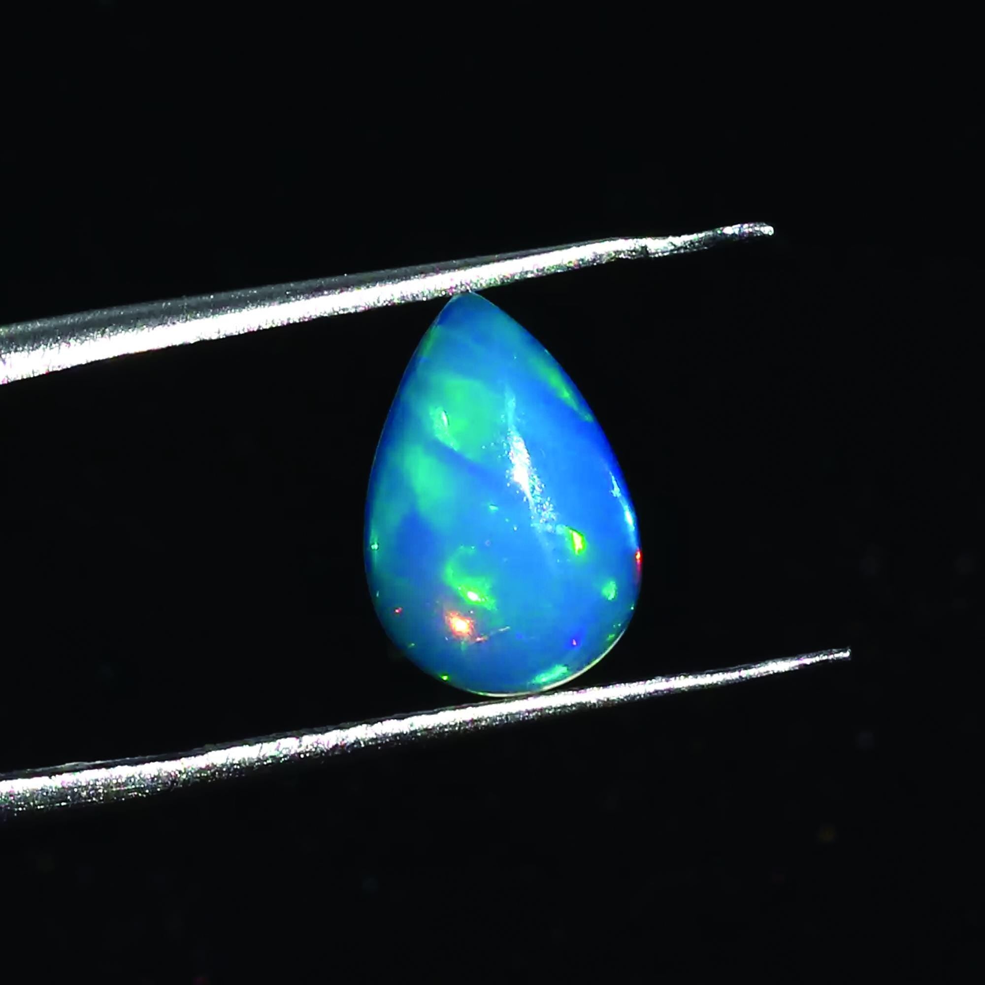 Ethiopian Welo Opal Cabochon: Pear Shape Gemstone, 1.4 ct