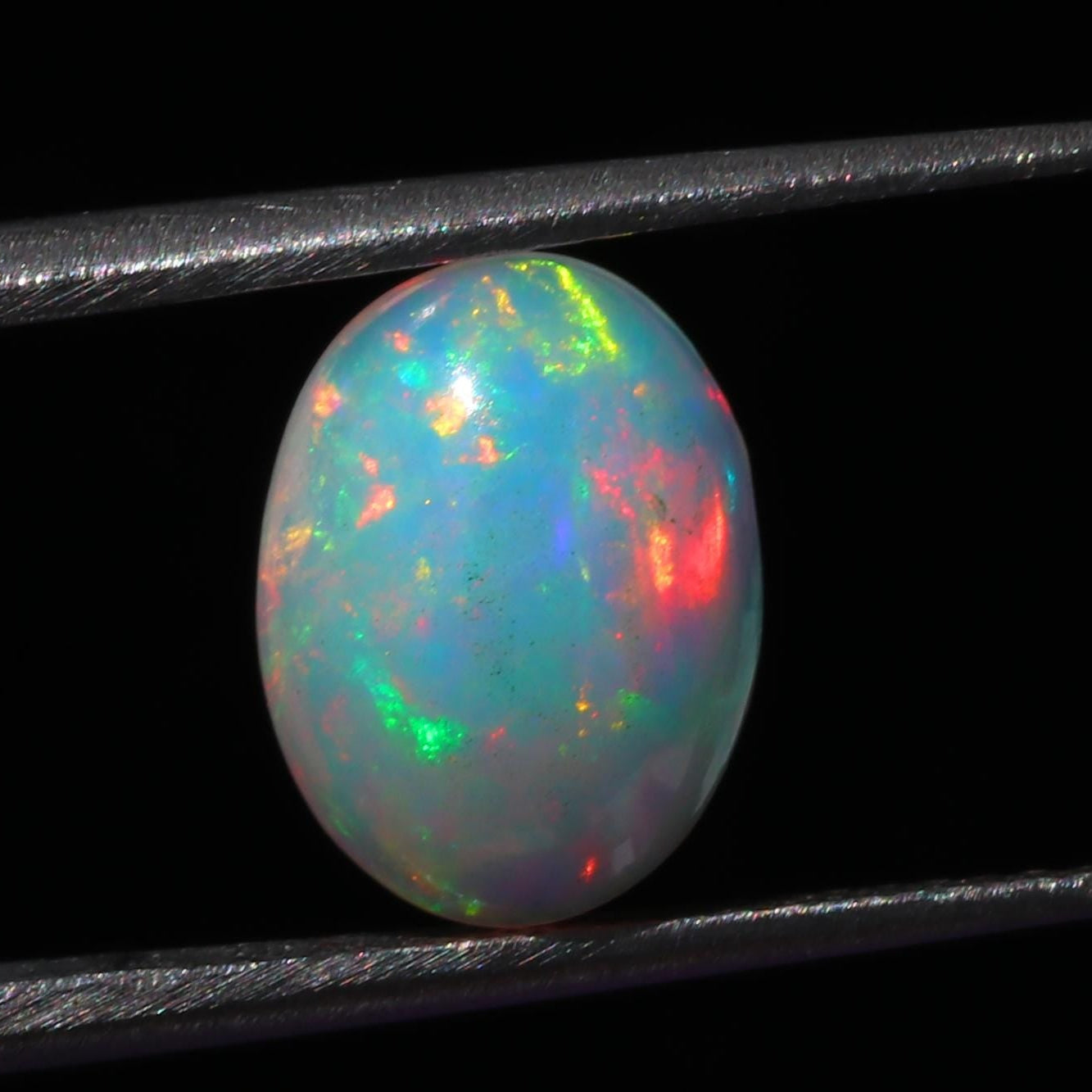 2.25 Carat White Ethiopian Opal Cabochon: Oval Loose Gemstone