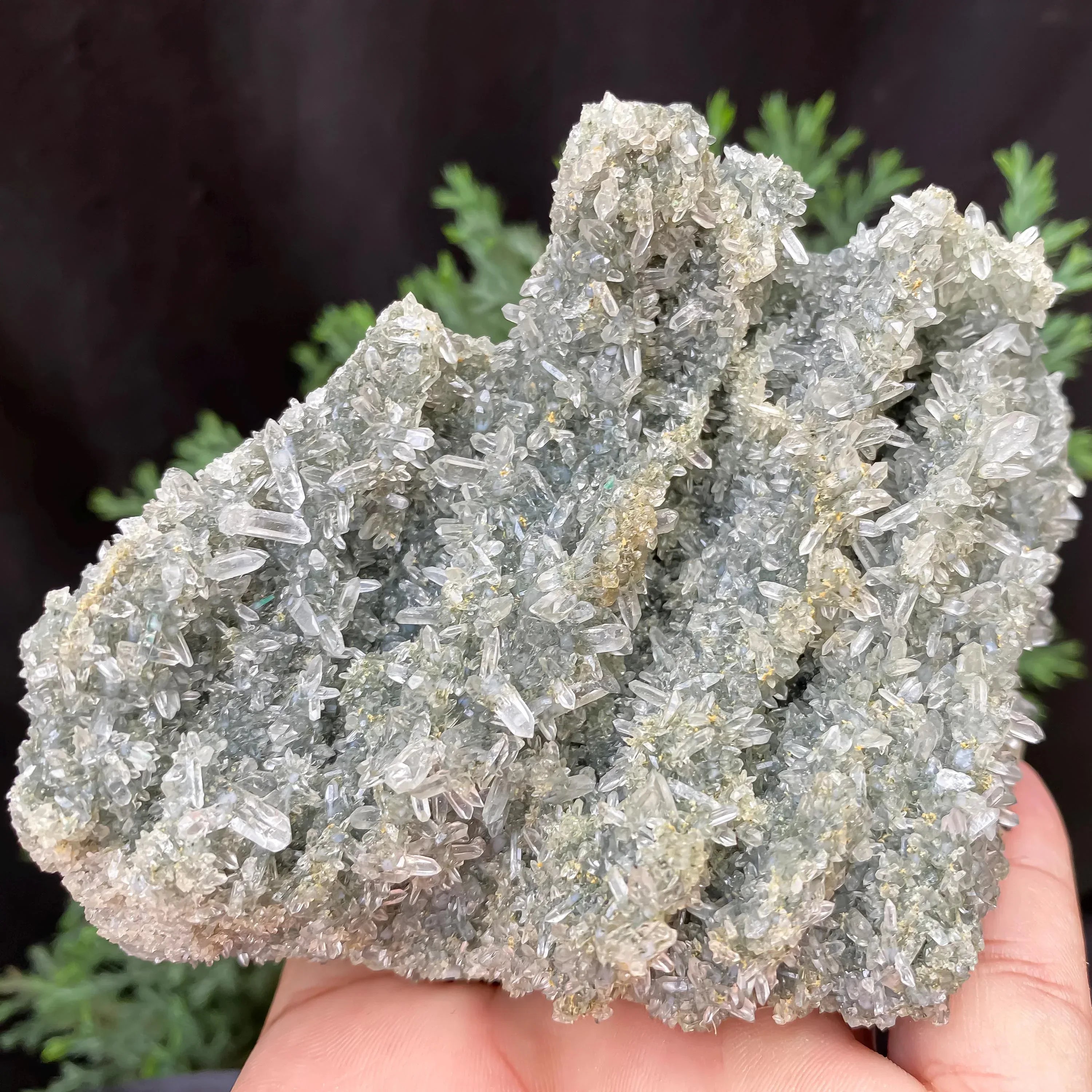 Himalayan Green Chlorite Quartz Cluster: Raw Crystal Healing Stone, Home Decor 475gm Himalayan Quartz