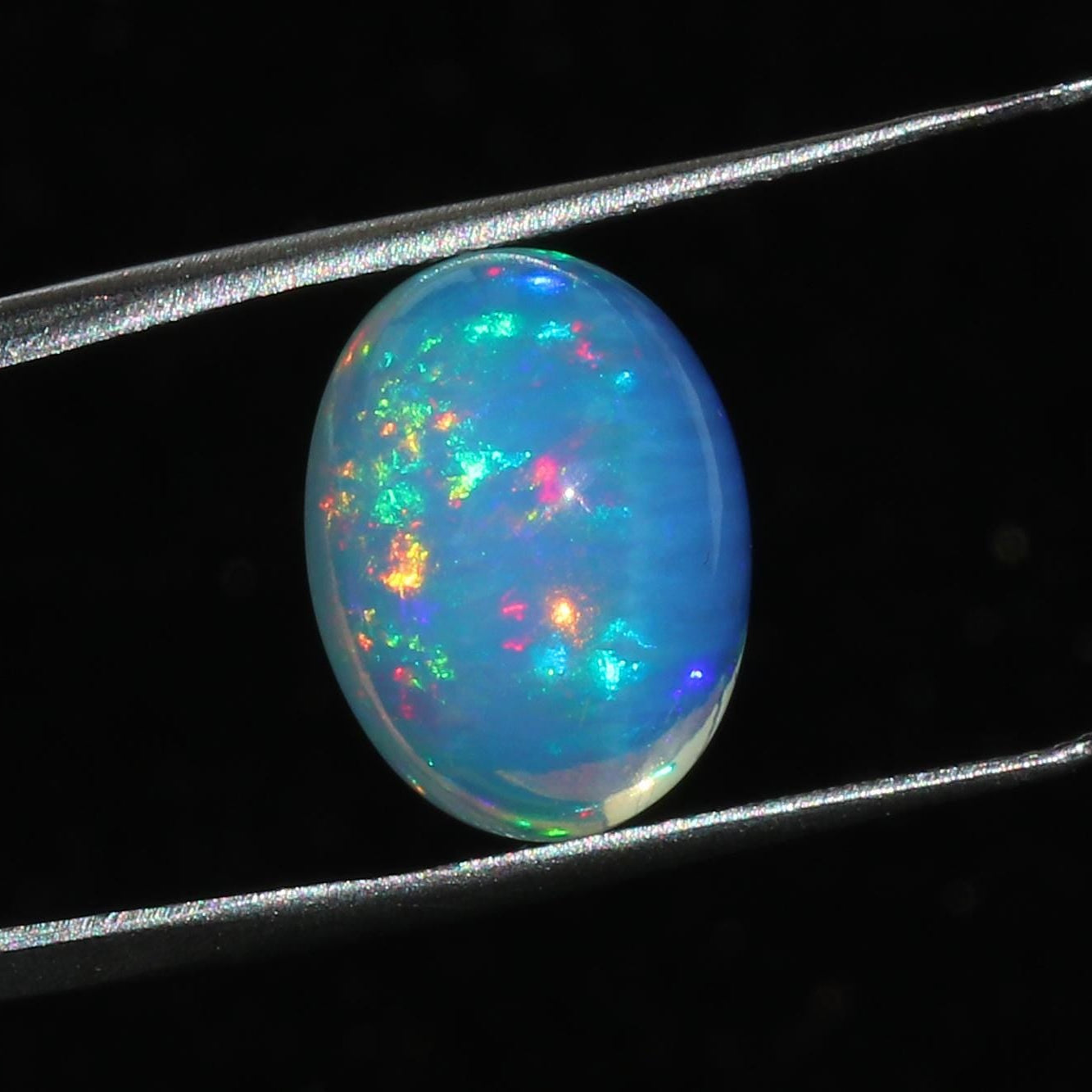 Ethiopian Welo Opal Cabochon: 5.4ct Oval Gemstone for Jewelry Making