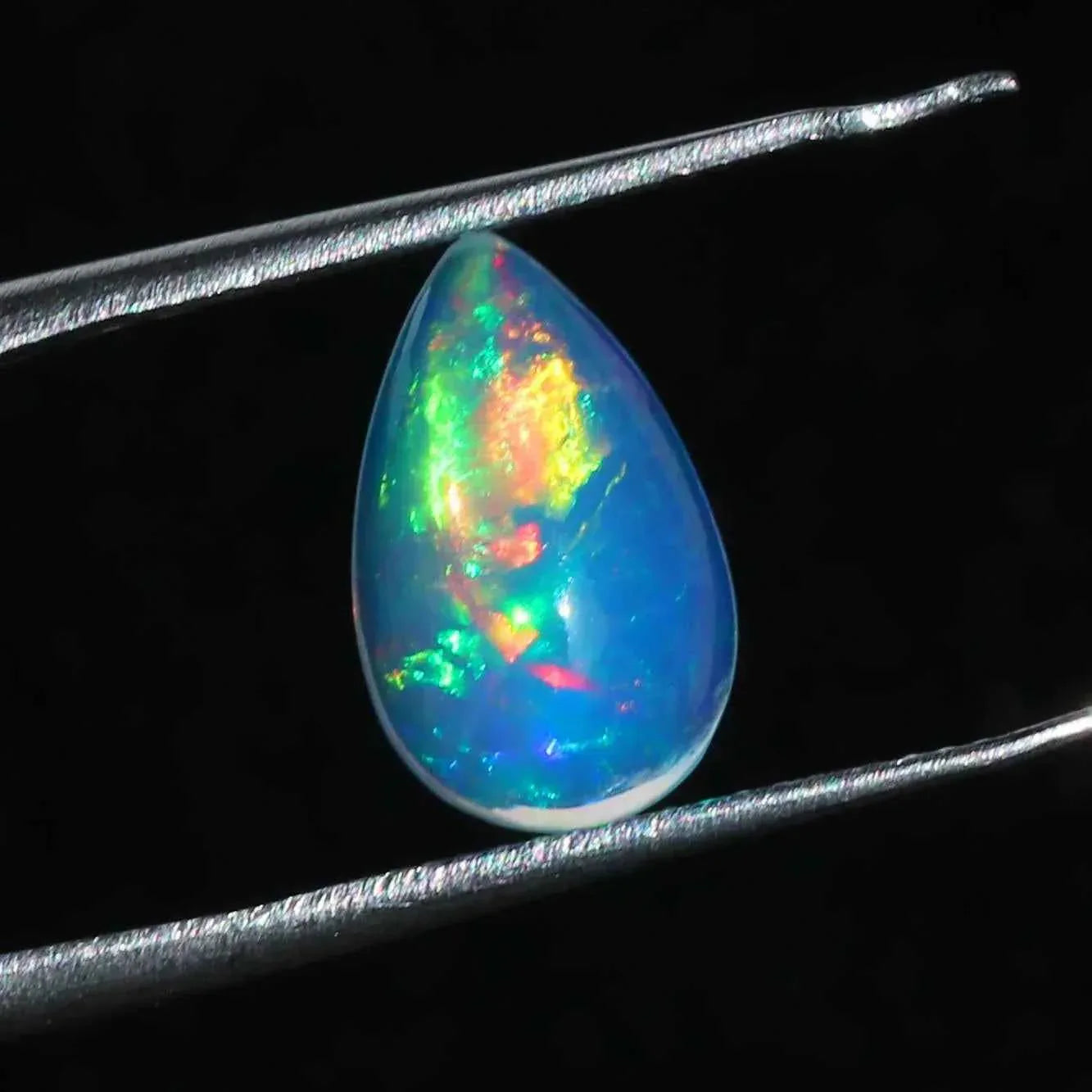 Welo Ethiopian Fire Opal Cabochon - Rainbow Gemstone for Jewelry (1.67 Cts, 13x8 mm) loose gemstones