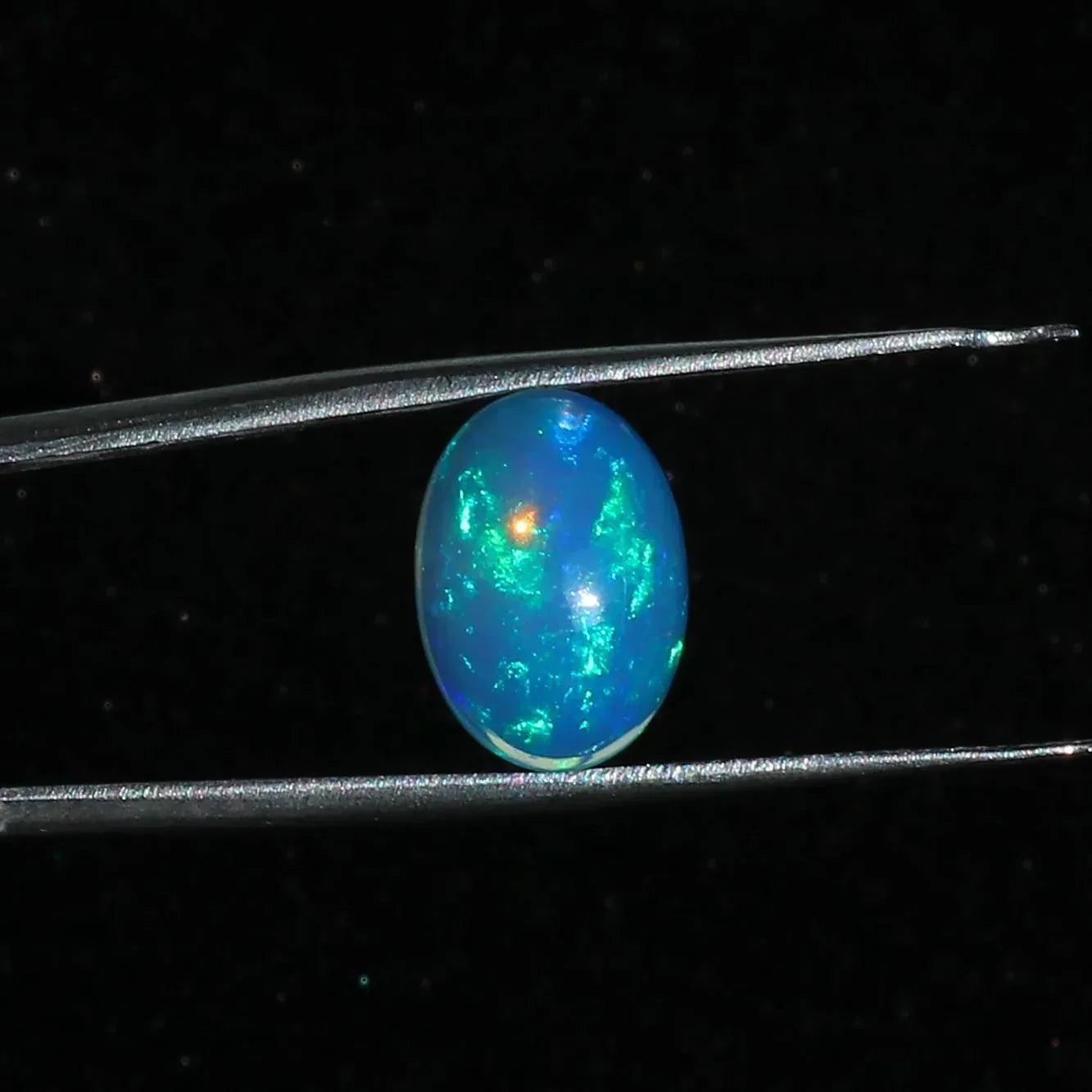 Ethiopian Welo Opal Cabochon: 3.97 Carat Oval Gemstone loose gemstones