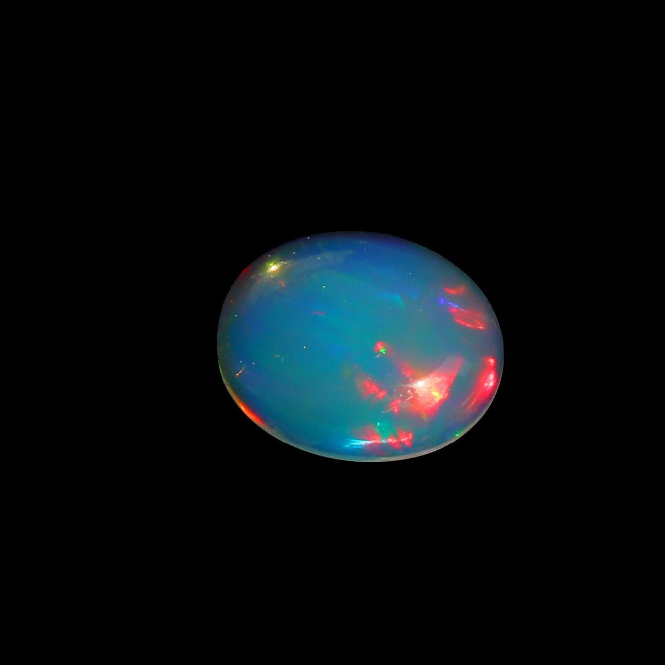 Ethiopian Welo Opal Stone: Natural Fire Cabochon (1.85 Cts, 9x11 mm