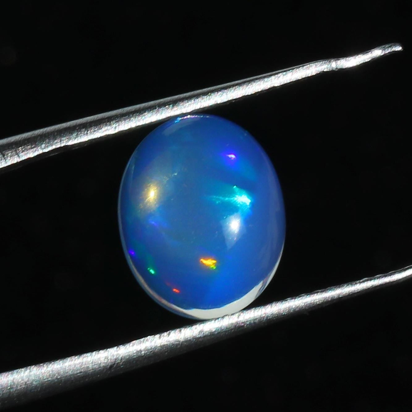 AAA Ethiopian Welo Opal Cabochon: 2.50ct Loose Gemstone, October Birthstone