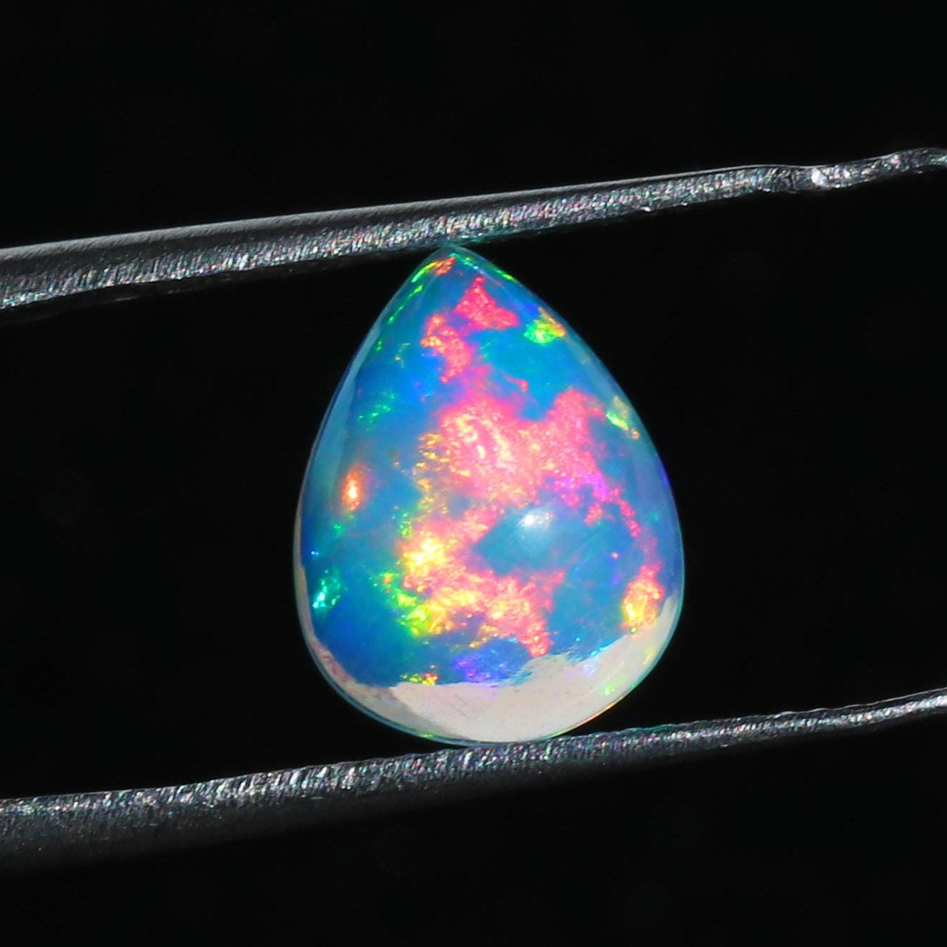 Ethiopian Opal Cabochon: 2.50 Cts Pear-Shaped Rainbow Gemstone