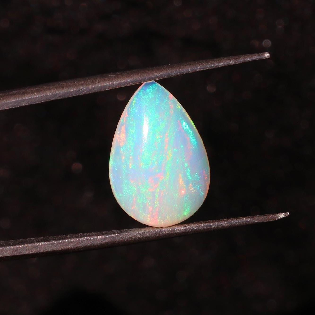 Ethiopian Welo Opal Cabochon: AAA Grade Multi-Fire Gemstone, 11x16mm
