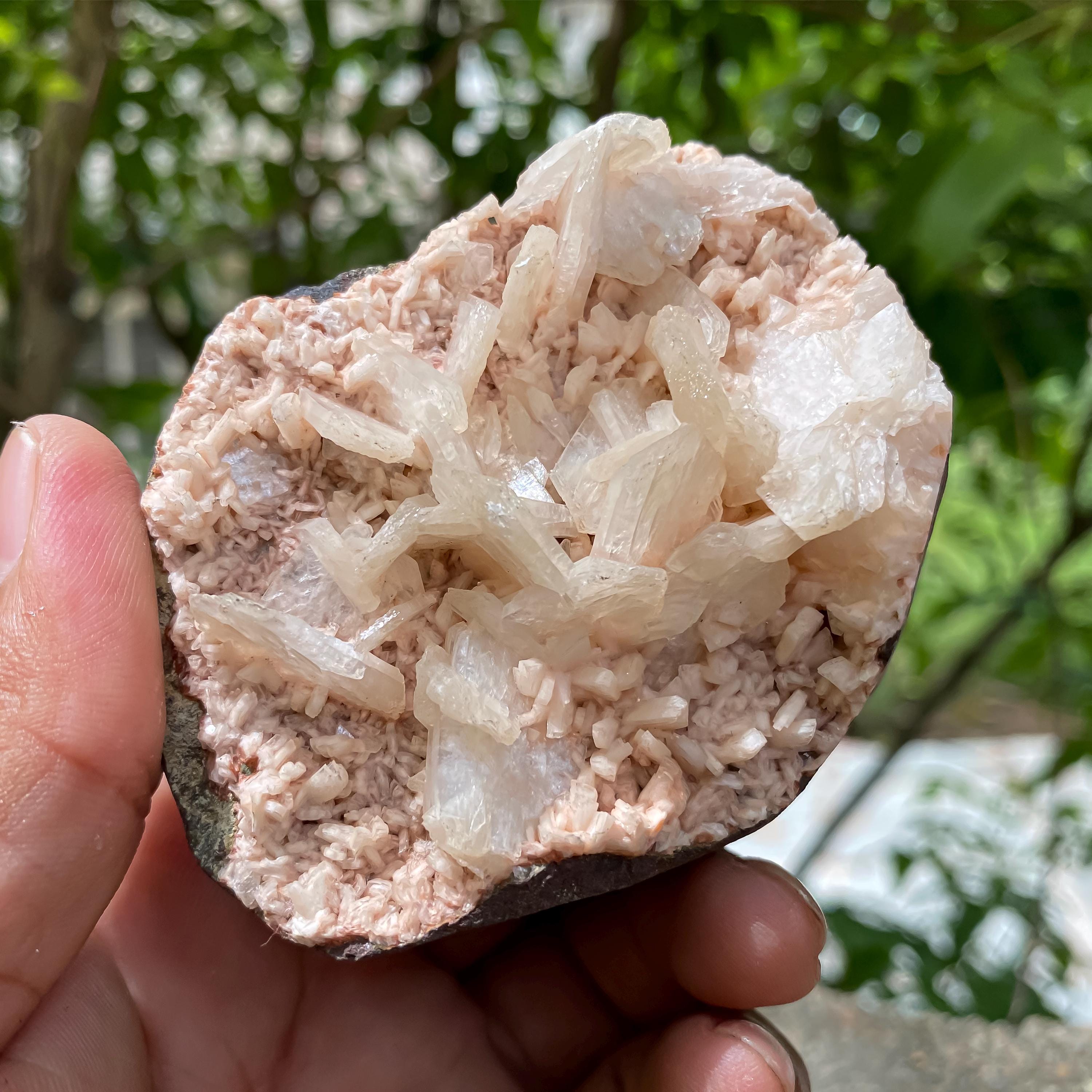 Stilbite Apophyllite Geode Cluster: Peach Healing Crystals, Spiritual Energy 305gm