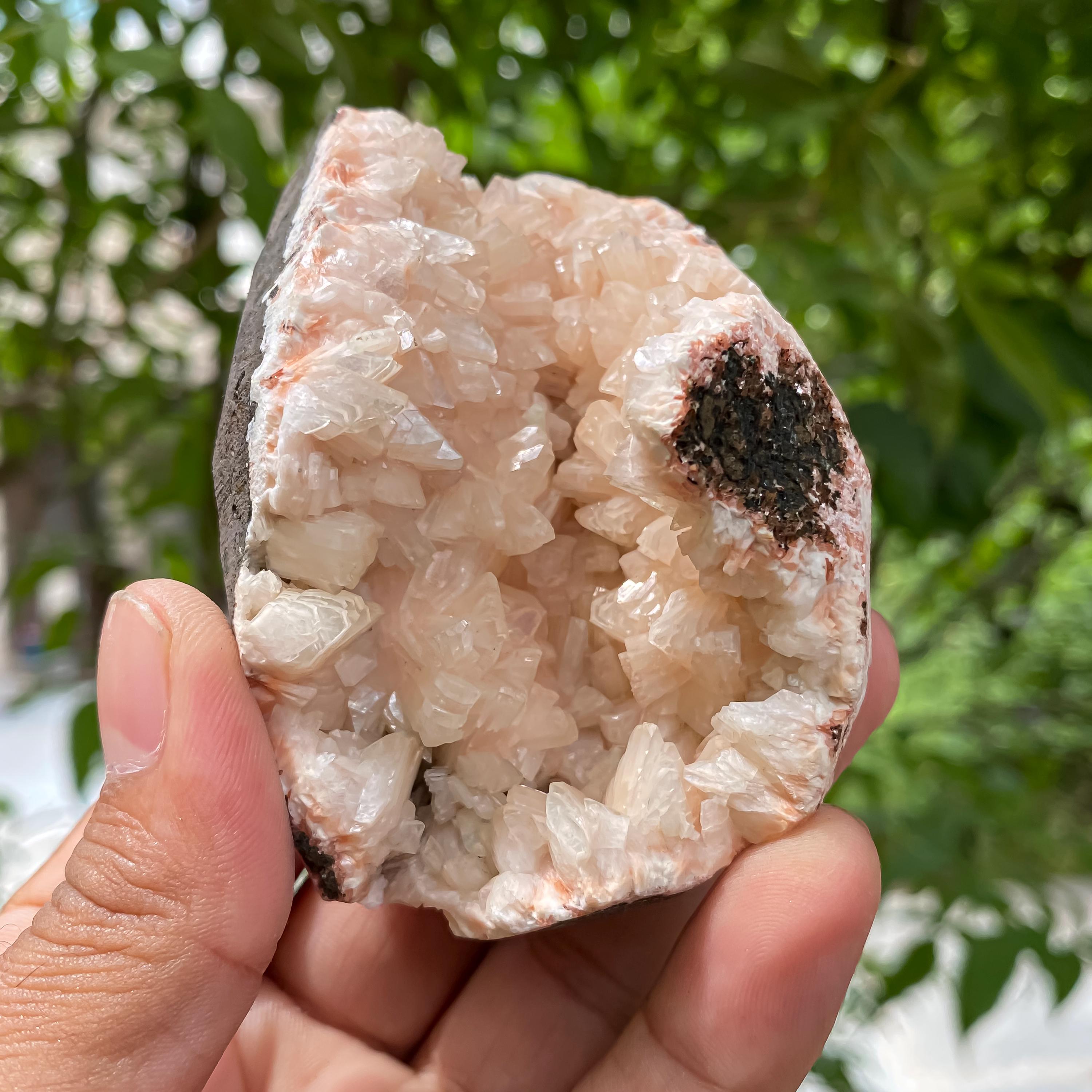 Peach Stilbite Apophyllite Crystal Cluster: Healing Home Decor 225gm