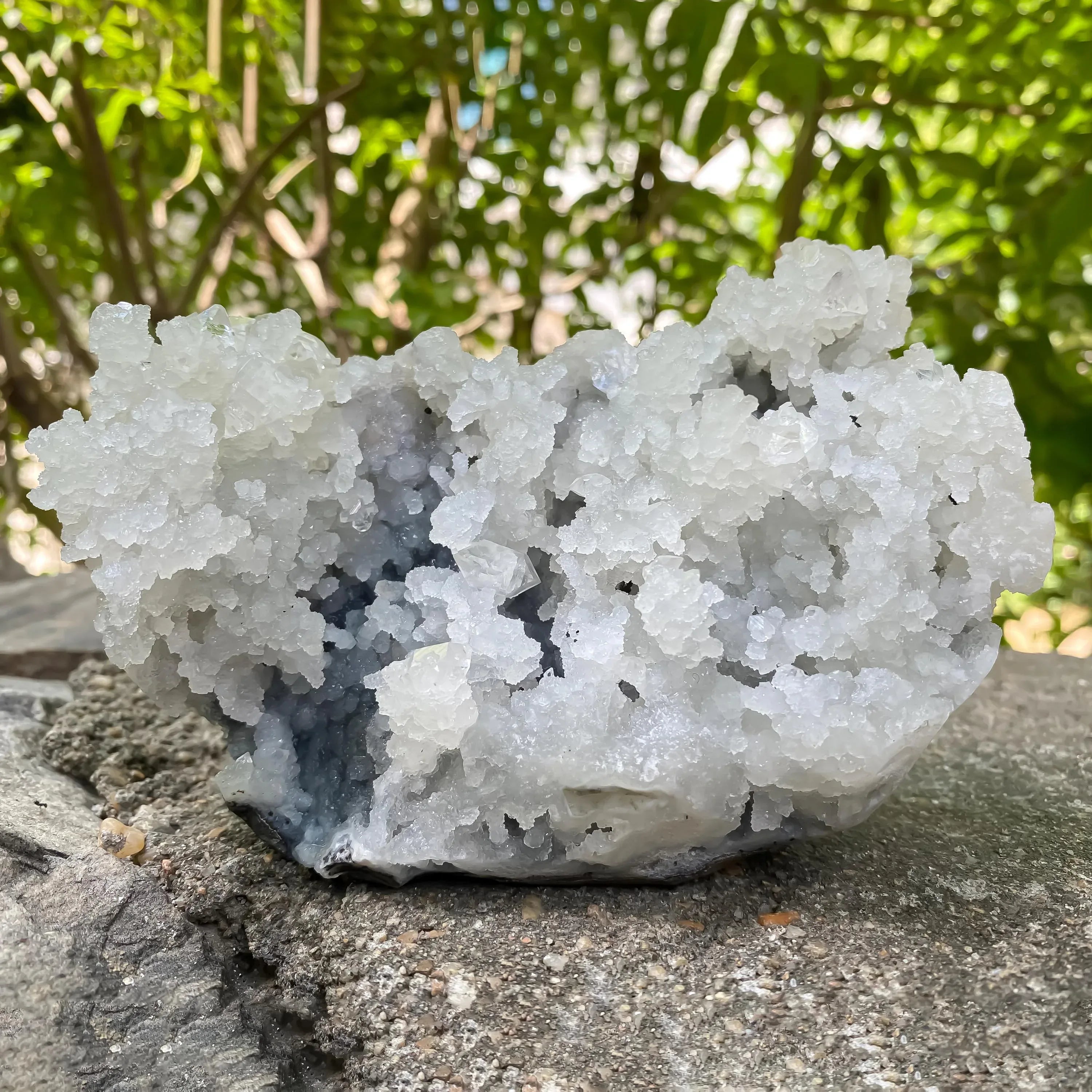 Raw Chalcedony Apophyllite Cluster 860gm Spiritual Healing Crystal, Reiki Energy Stone, Natural Mineral Specimen Zeolite