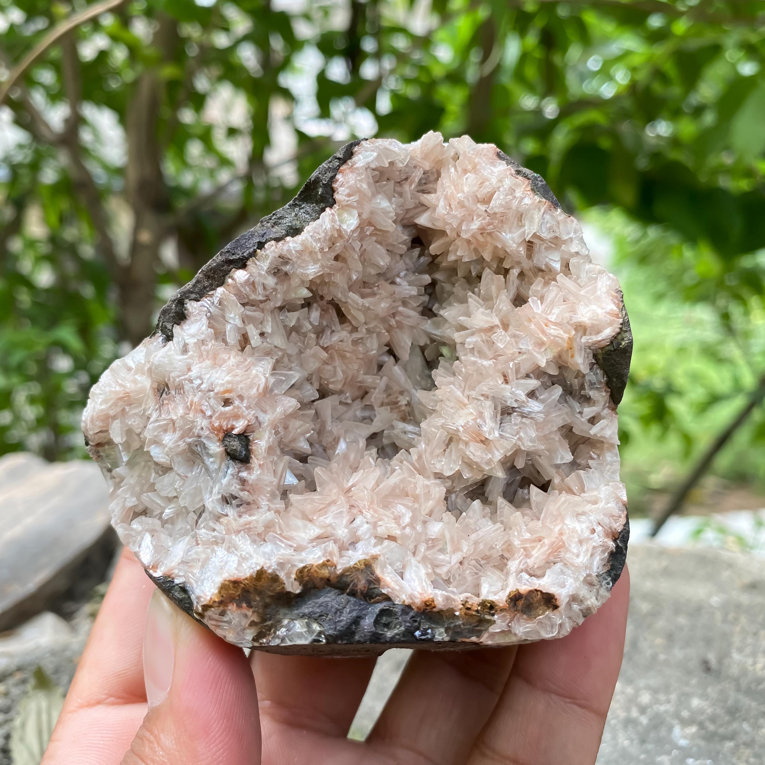 Natural Apophyllite & Stilbite Geode Specimen: 335gm Natural Mineral Collection Rough