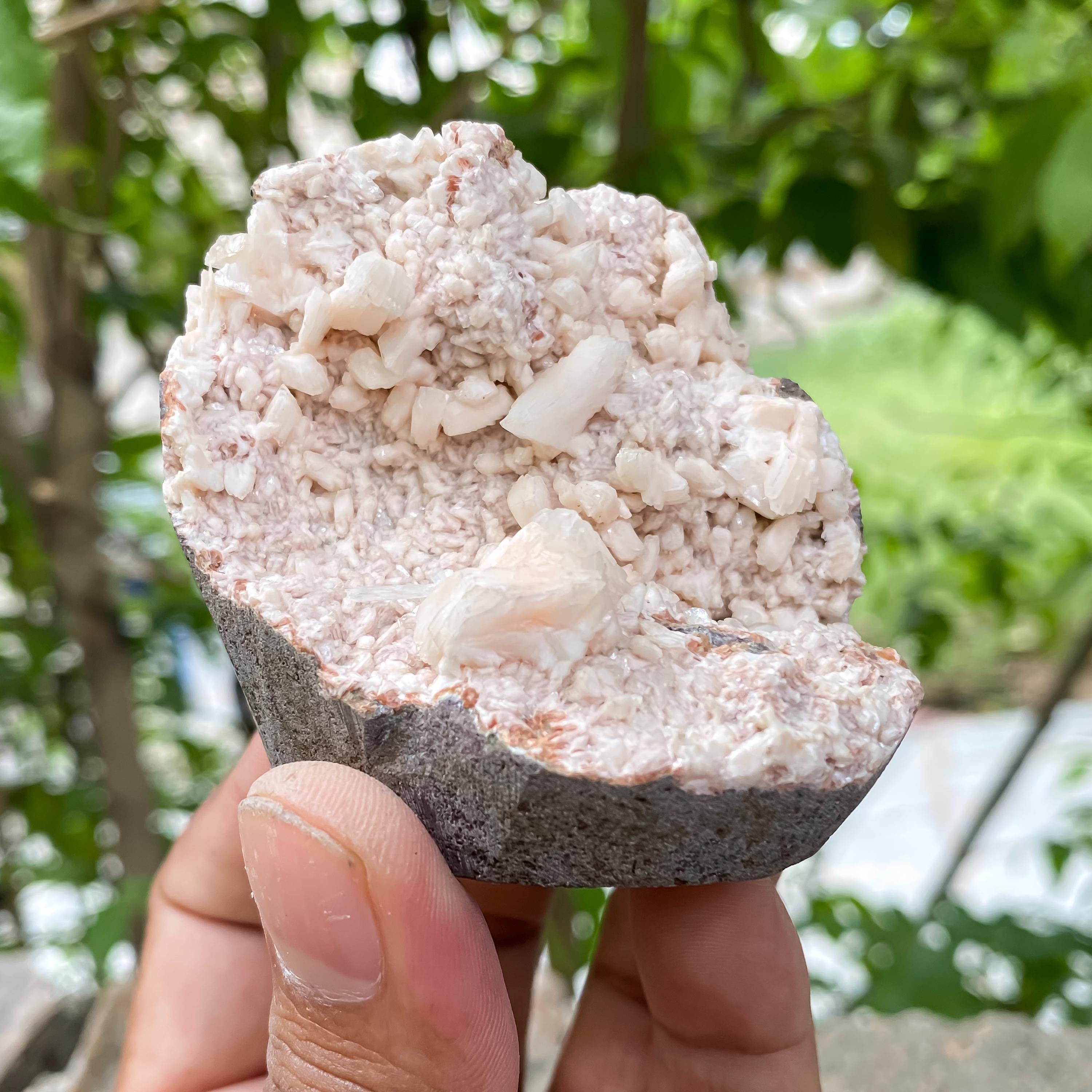 Stilbite Apophyllite Geode Cluster Peach Healing Crystal Specimen, 160gm