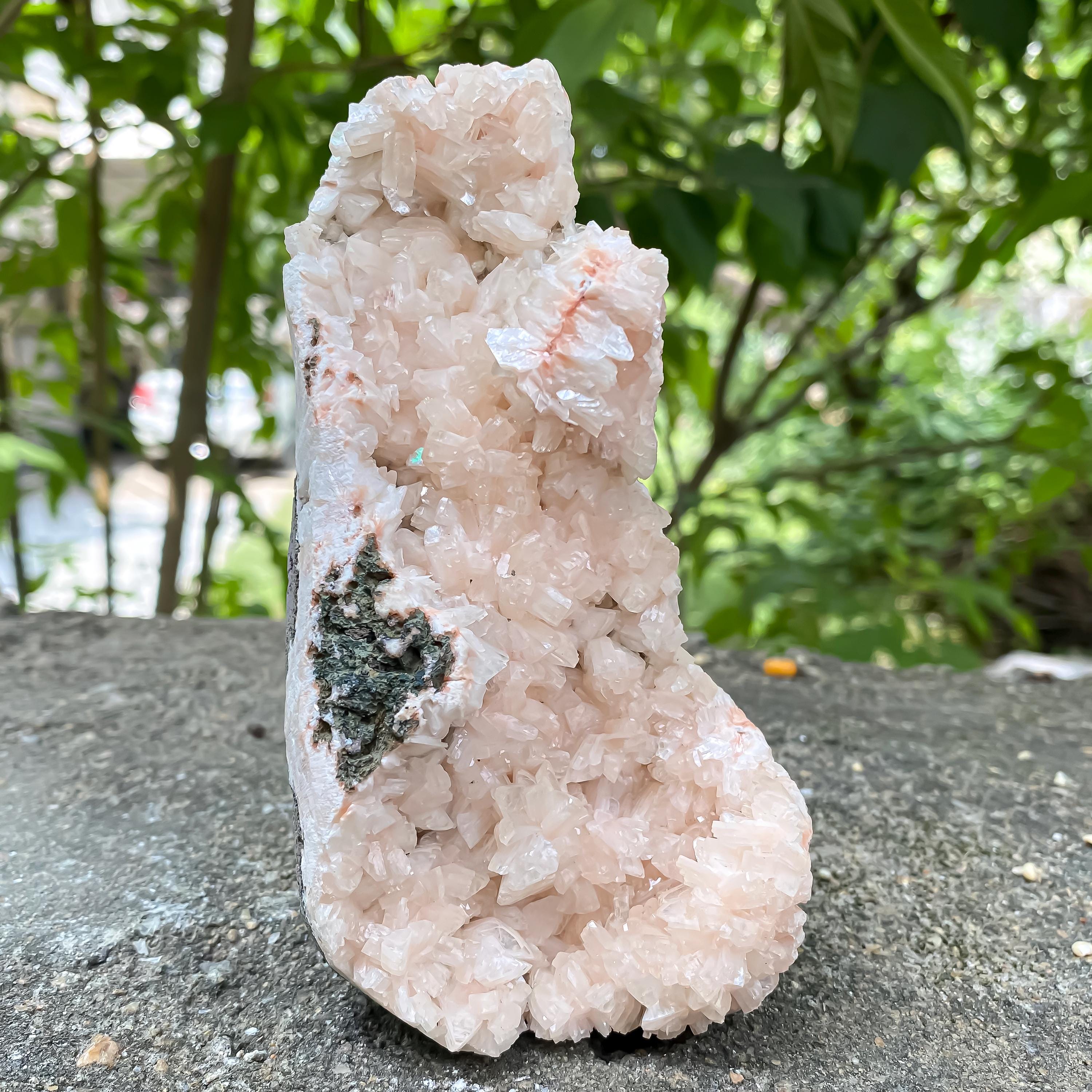 Healing Crystal Stillbite Apophyllite Geode Cluster Natural Raw Mineral Decor 390gm
