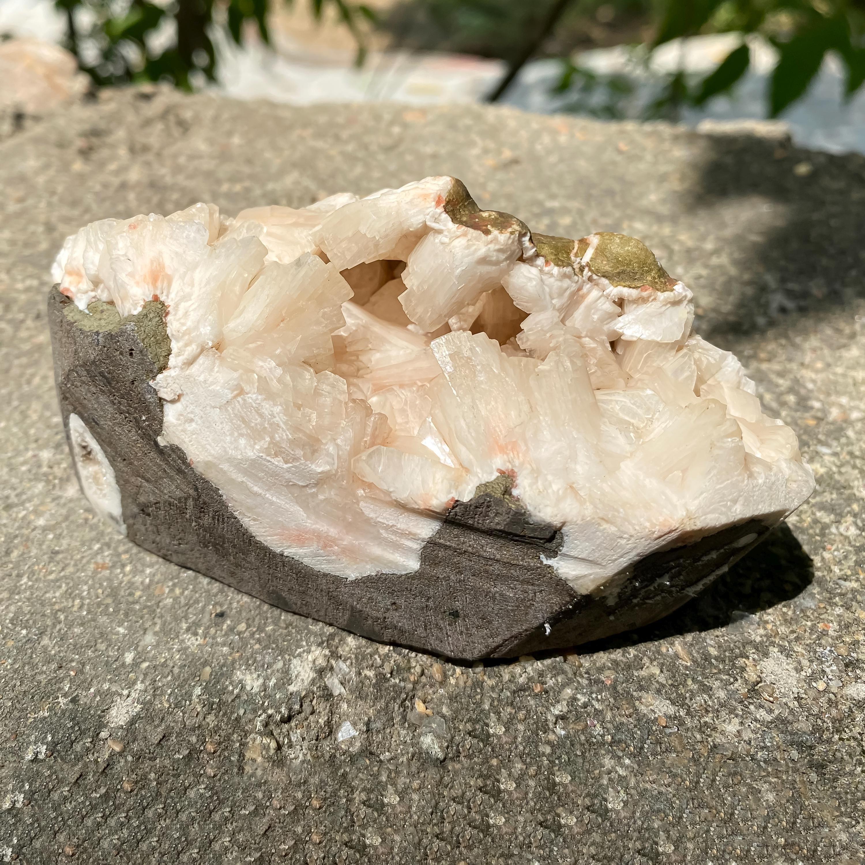 Raw Peach Stilbite Apophyllite Cluster: Healing Crystal Rough Minerals 315gm Zeolite