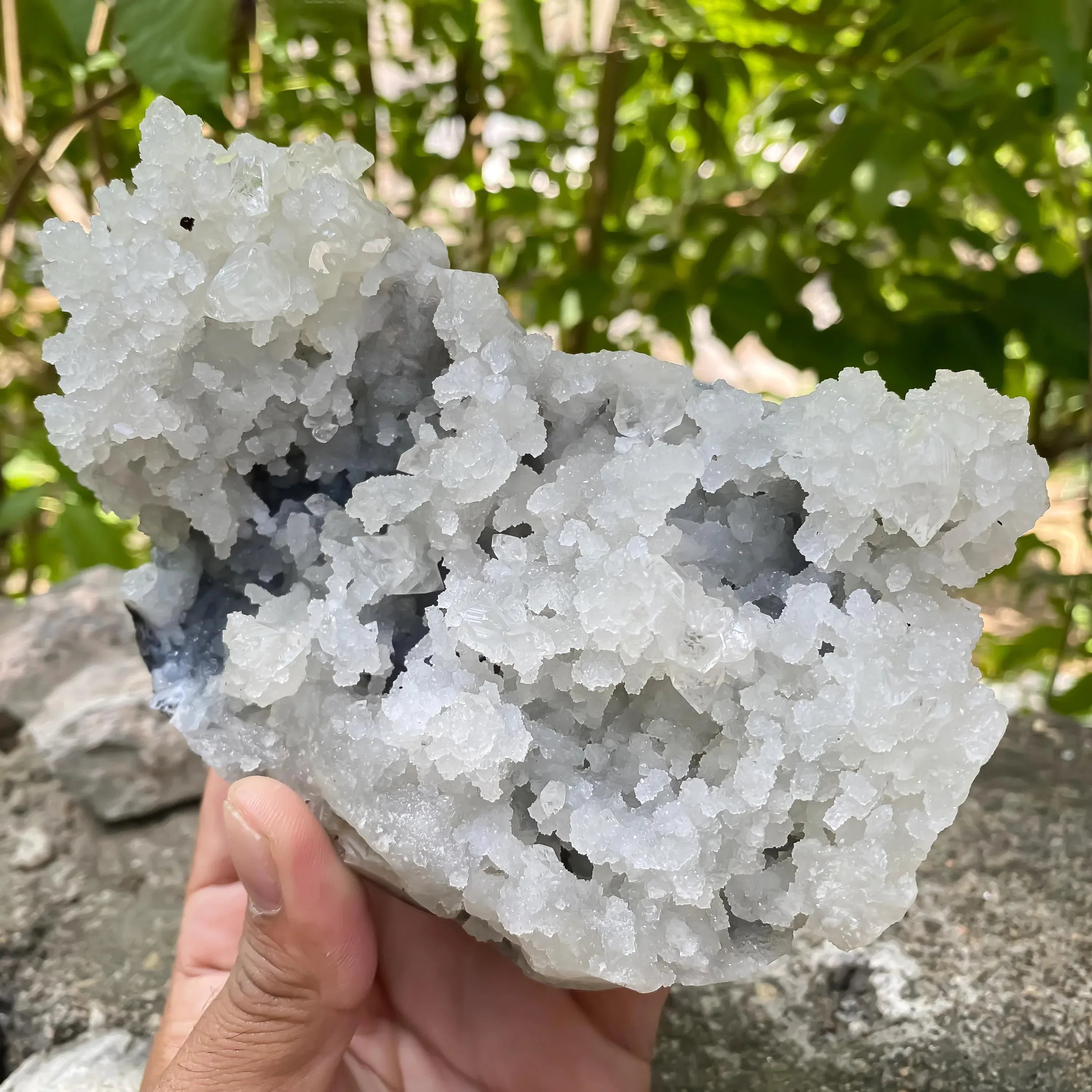 Raw Chalcedony Apophyllite Cluster 860gm Spiritual Healing Crystal, Reiki Energy Stone, Natural Mineral Specimen Zeolite