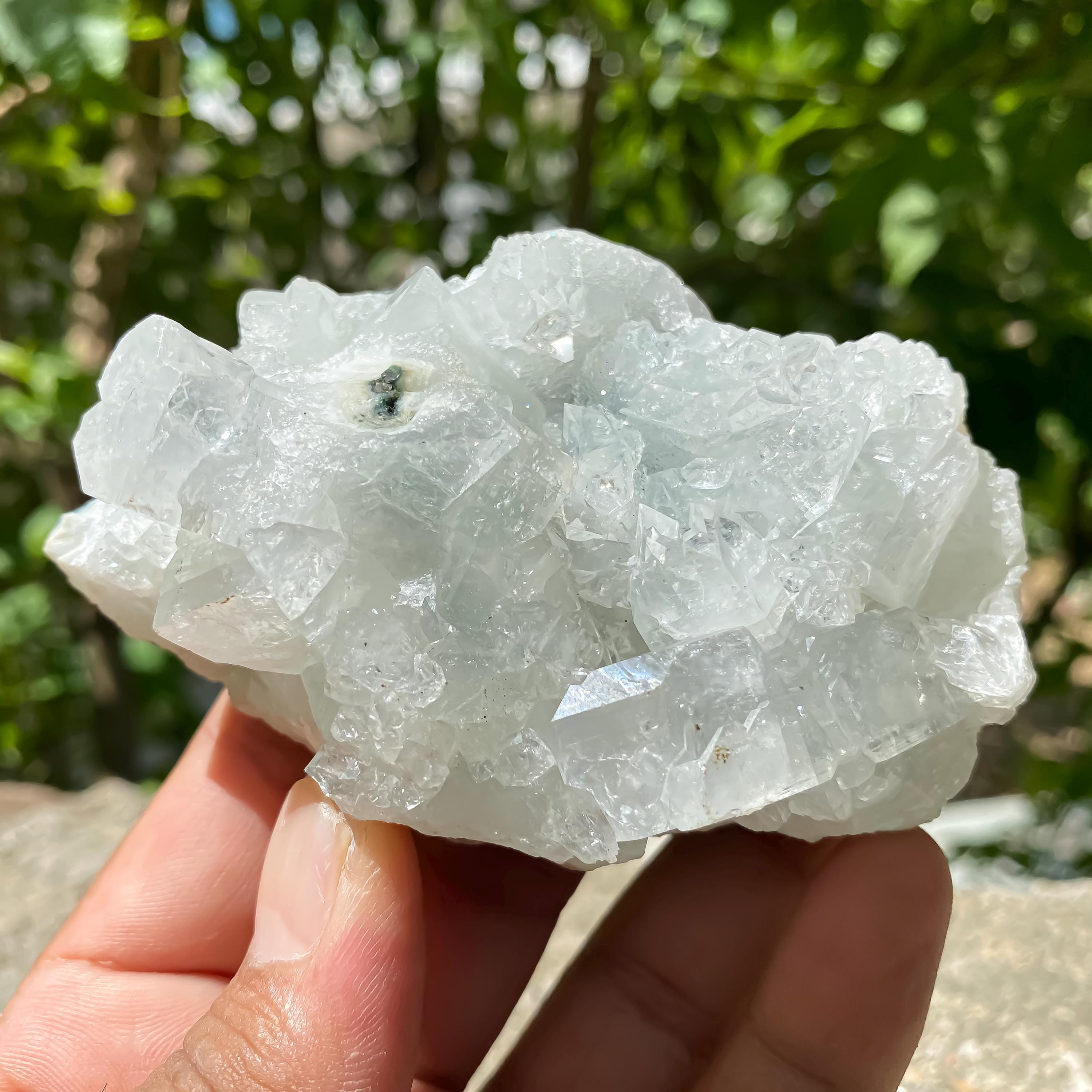 Natural Apophyllite Crystal Cluster Clear Sparkling Healing Stone for Meditation & Energy Cleansing