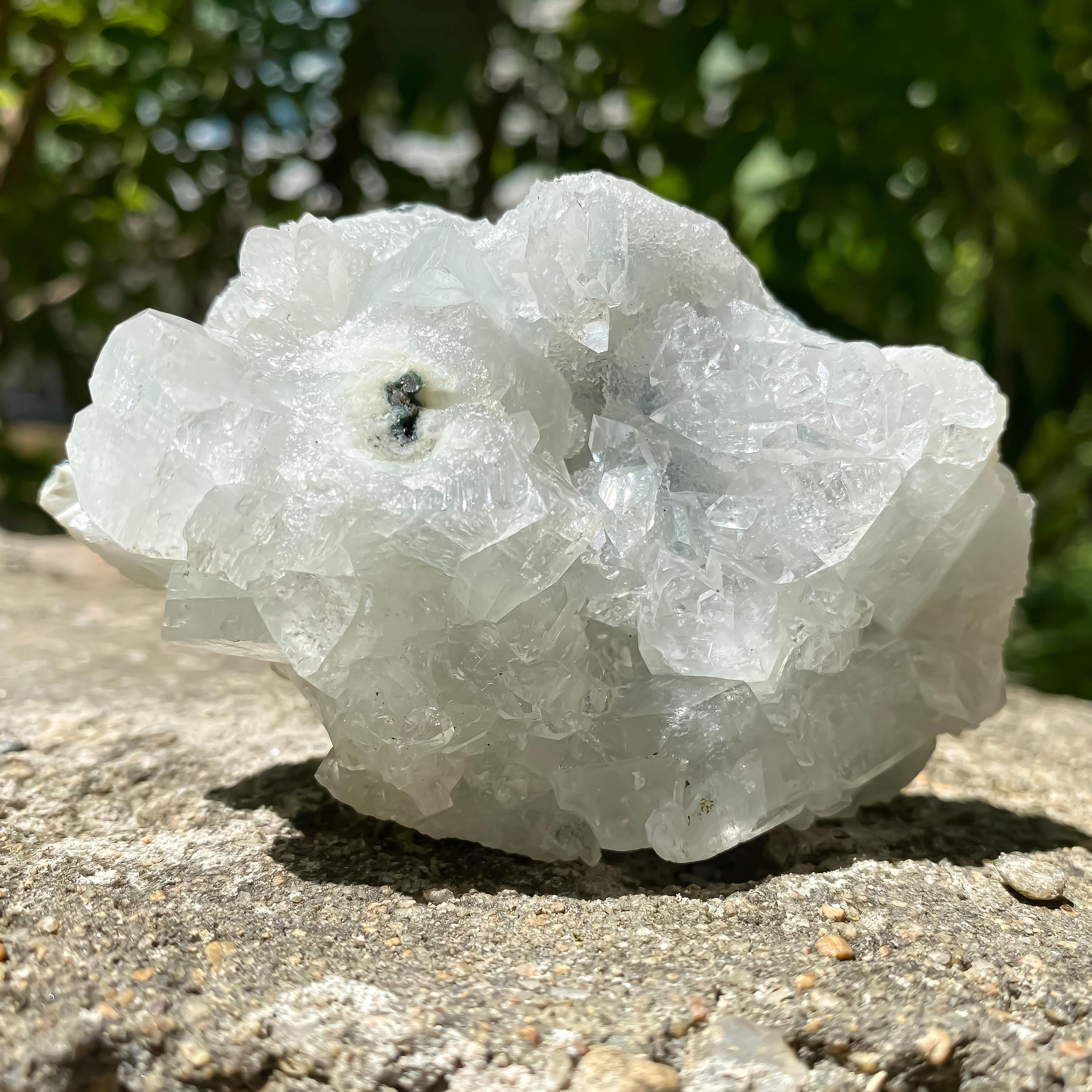 Natural Apophyllite Crystal Cluster Clear Sparkling Healing Stone for Meditation & Energy Cleansing