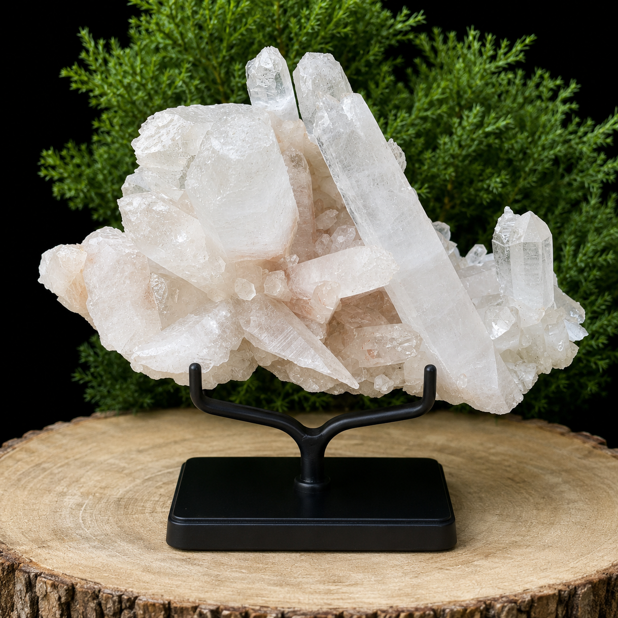 Natural Himalayan Pink Quartz Cluster 560g – Healing Crystal