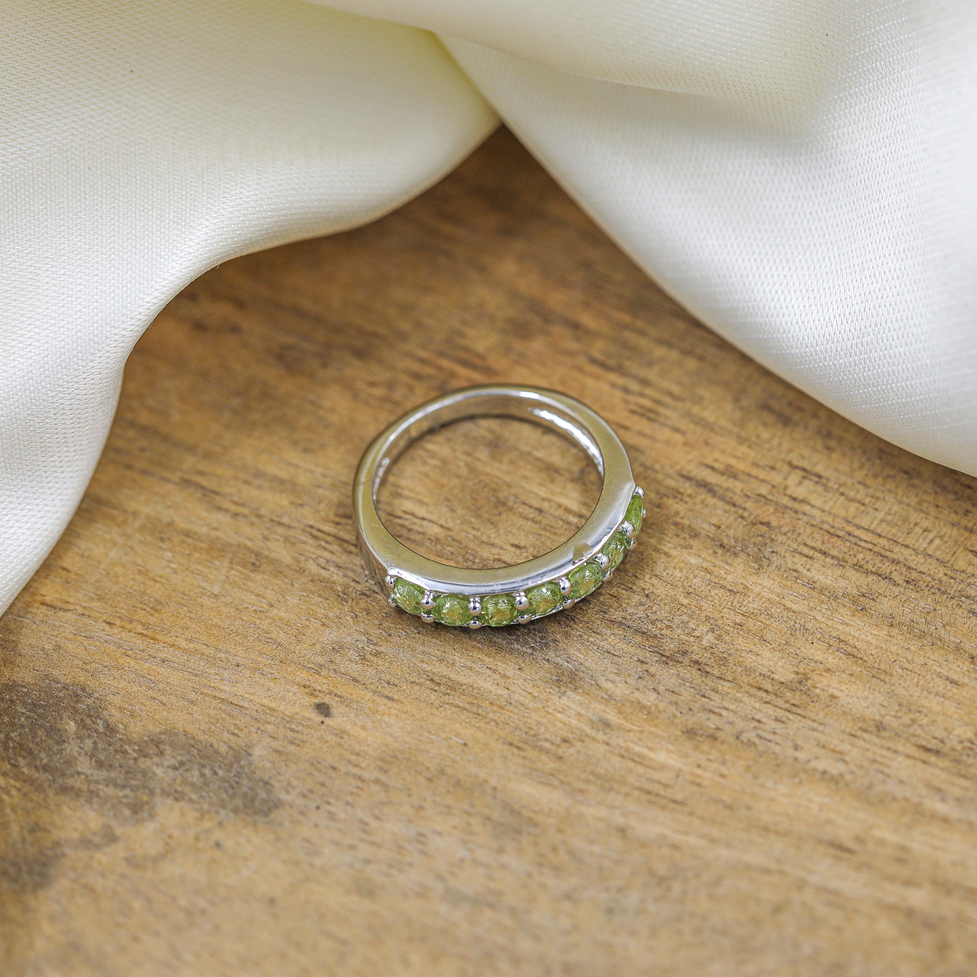 Natural Peridot Round-Cut 3mm 925 Sterling Silver Challa Ring