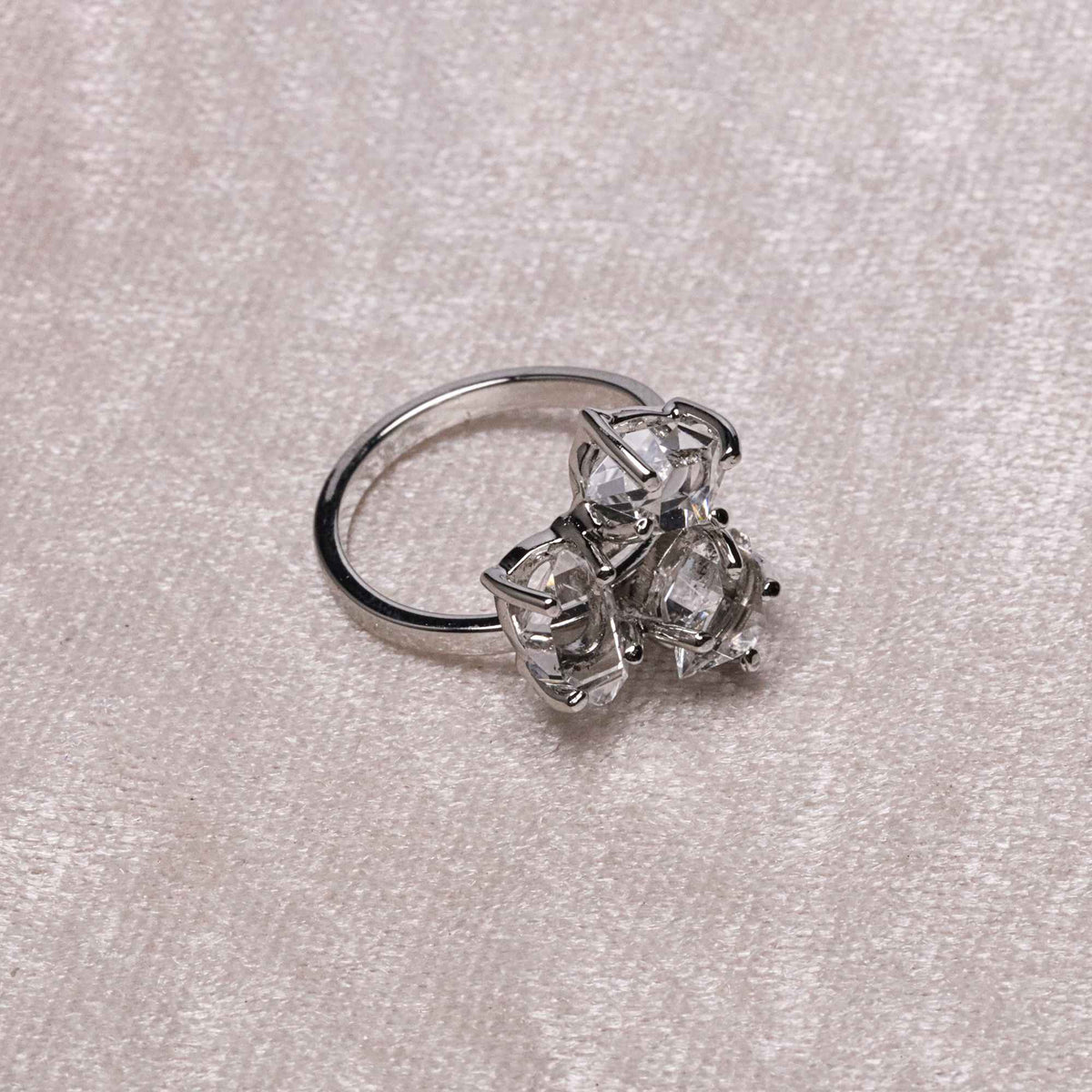 Raw Herkimer Three Stone 10–15mm Ring in 925 Sterling Silver