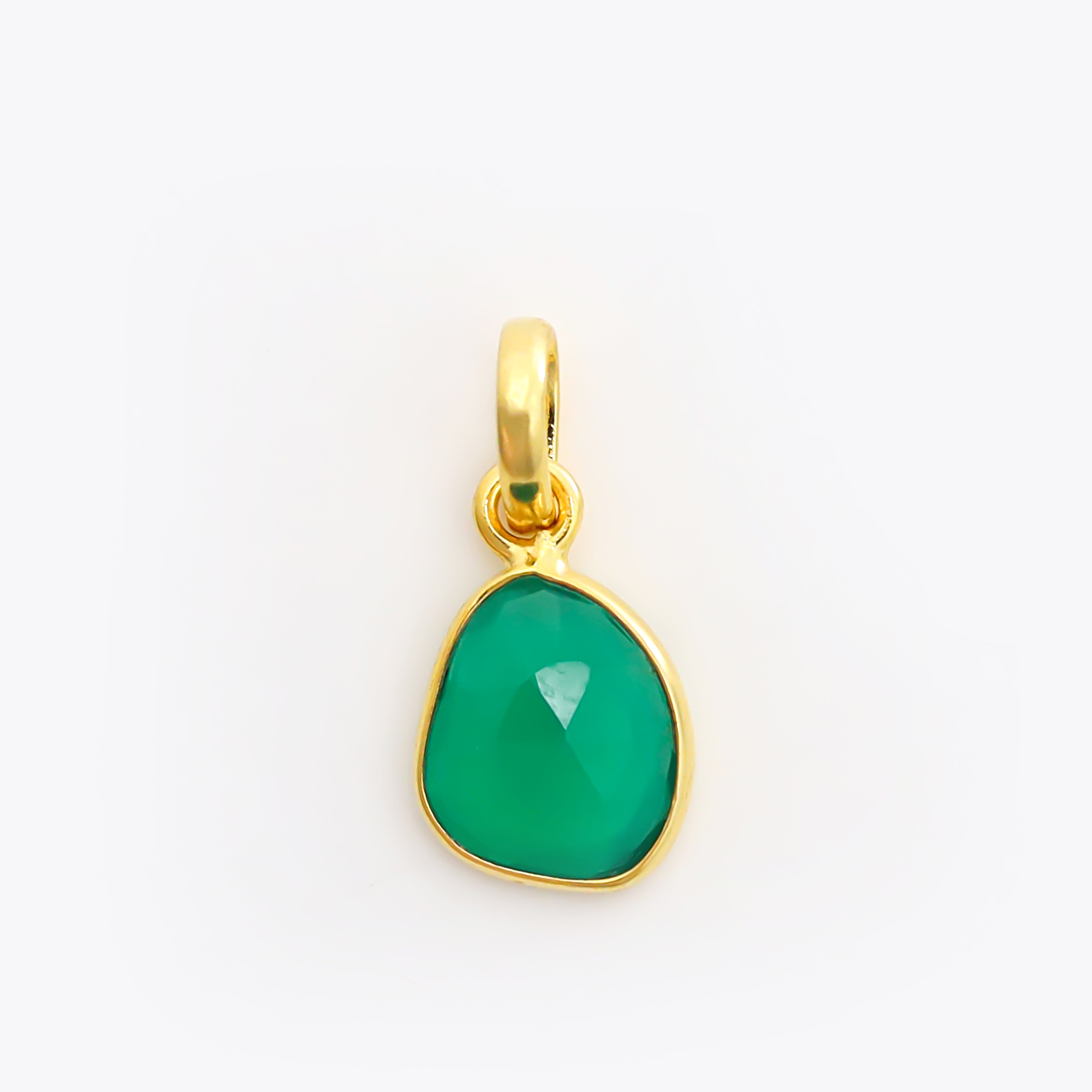 Green Onyx Rose Cut Pendant Medium Natural Green Gemstone Pendant 925 Sterling Silver Handmade Jewelry Gift